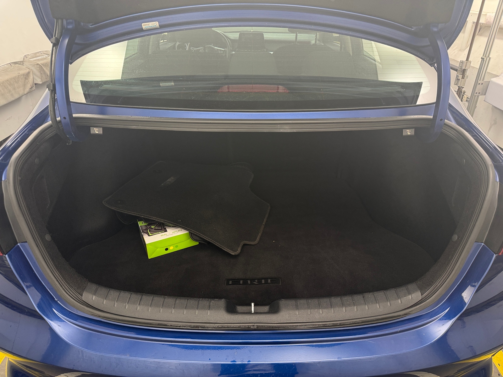 Thumbnail: 2022 Kia Forte - 7