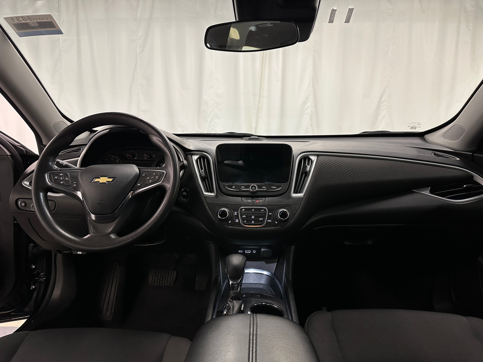 Thumbnail: 2023 Chevrolet Malibu - 3