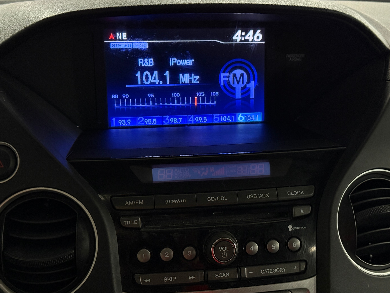 Thumbnail: 2012 Honda Pilot - 3