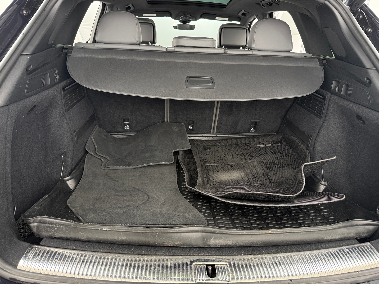 Thumbnail: 2018 Audi SQ5 - 6