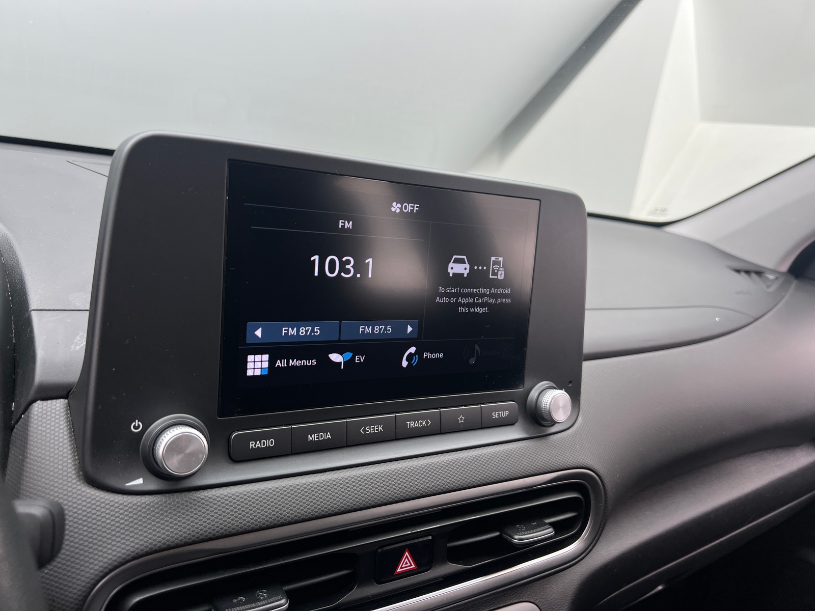 Thumbnail: 2023 Hyundai Kona - 4