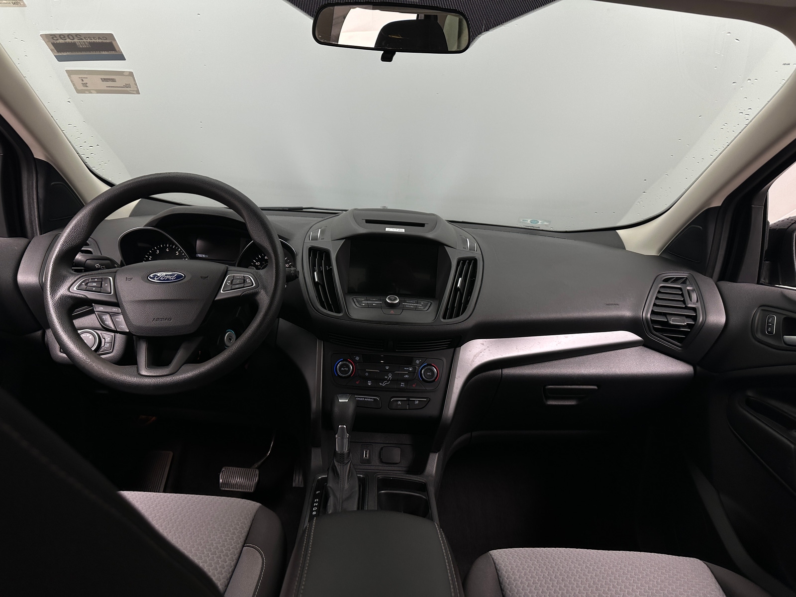 Thumbnail: 2017 Ford Escape - 3