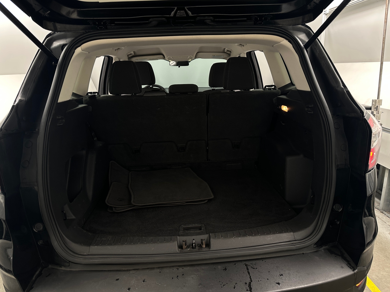 Thumbnail: 2017 Ford Escape - 7