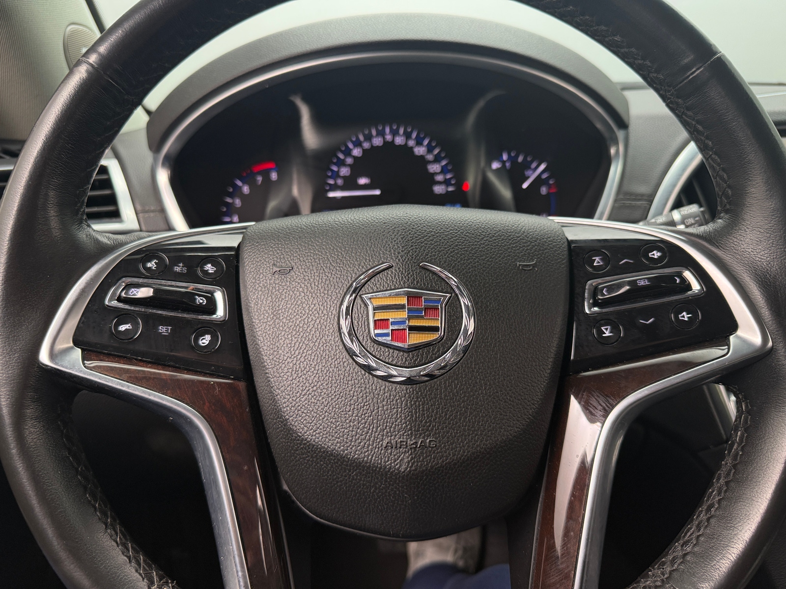 Thumbnail: 2014 Cadillac SRX - 4