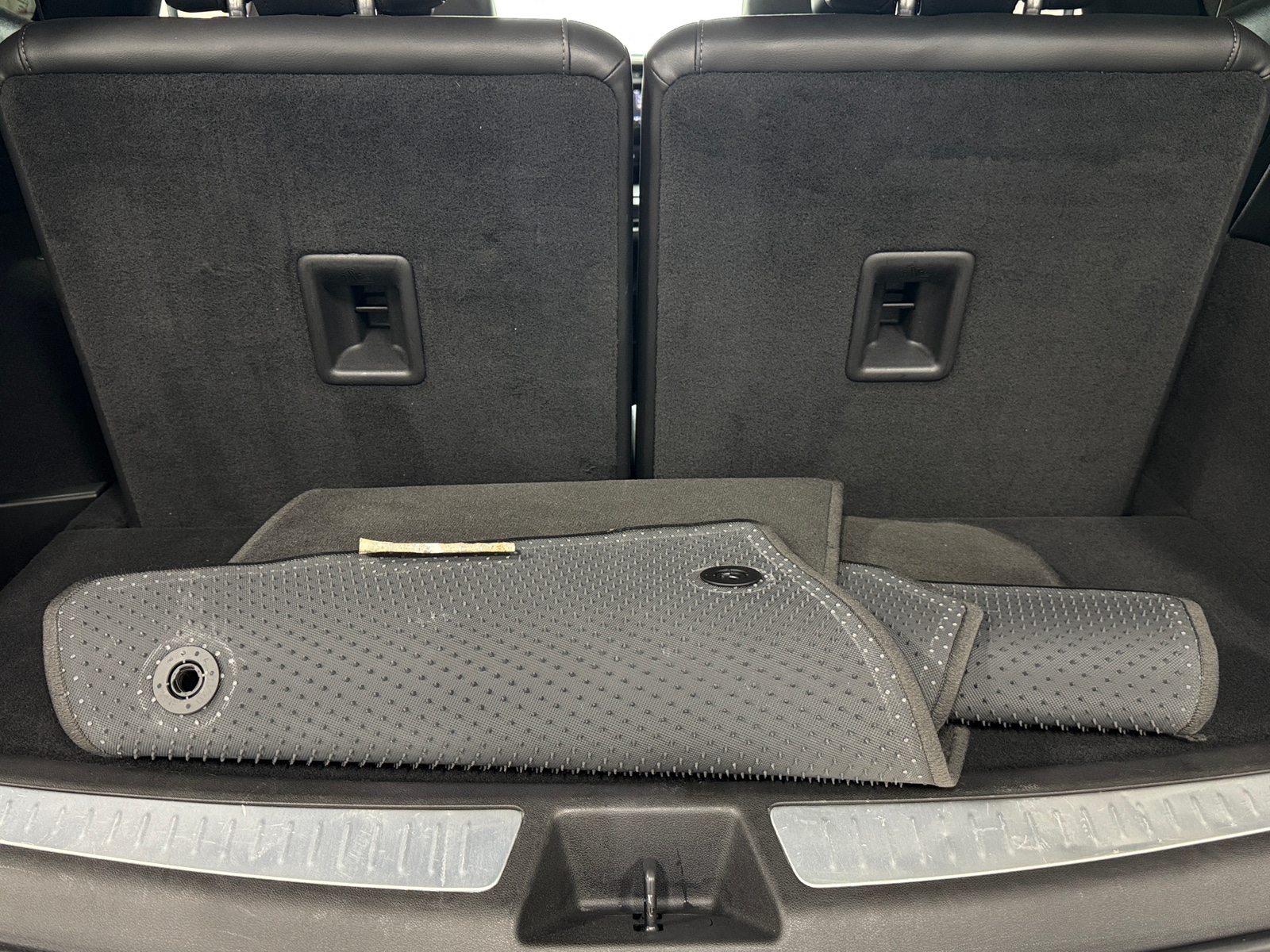 Thumbnail: 2025 Cadillac XT6 - 6