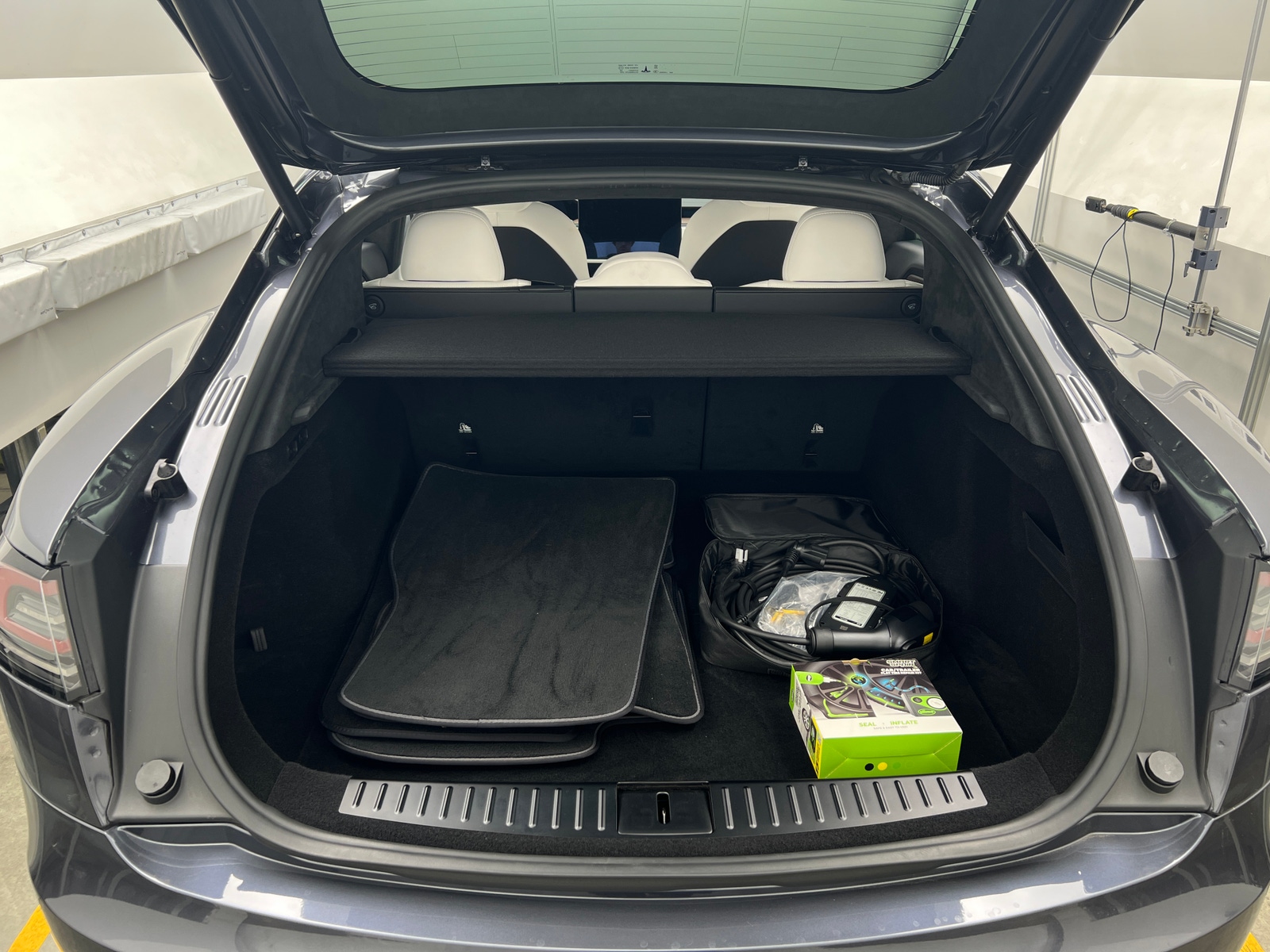 Thumbnail: 2022 Tesla Model S - 6