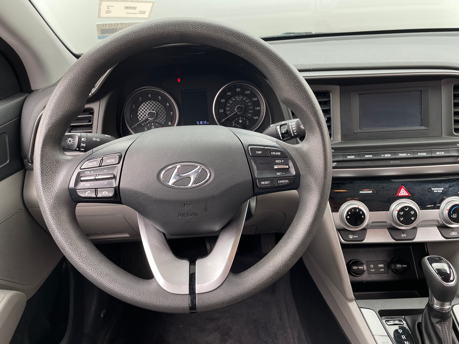 Thumbnail: 2019 Hyundai Elantra - 5