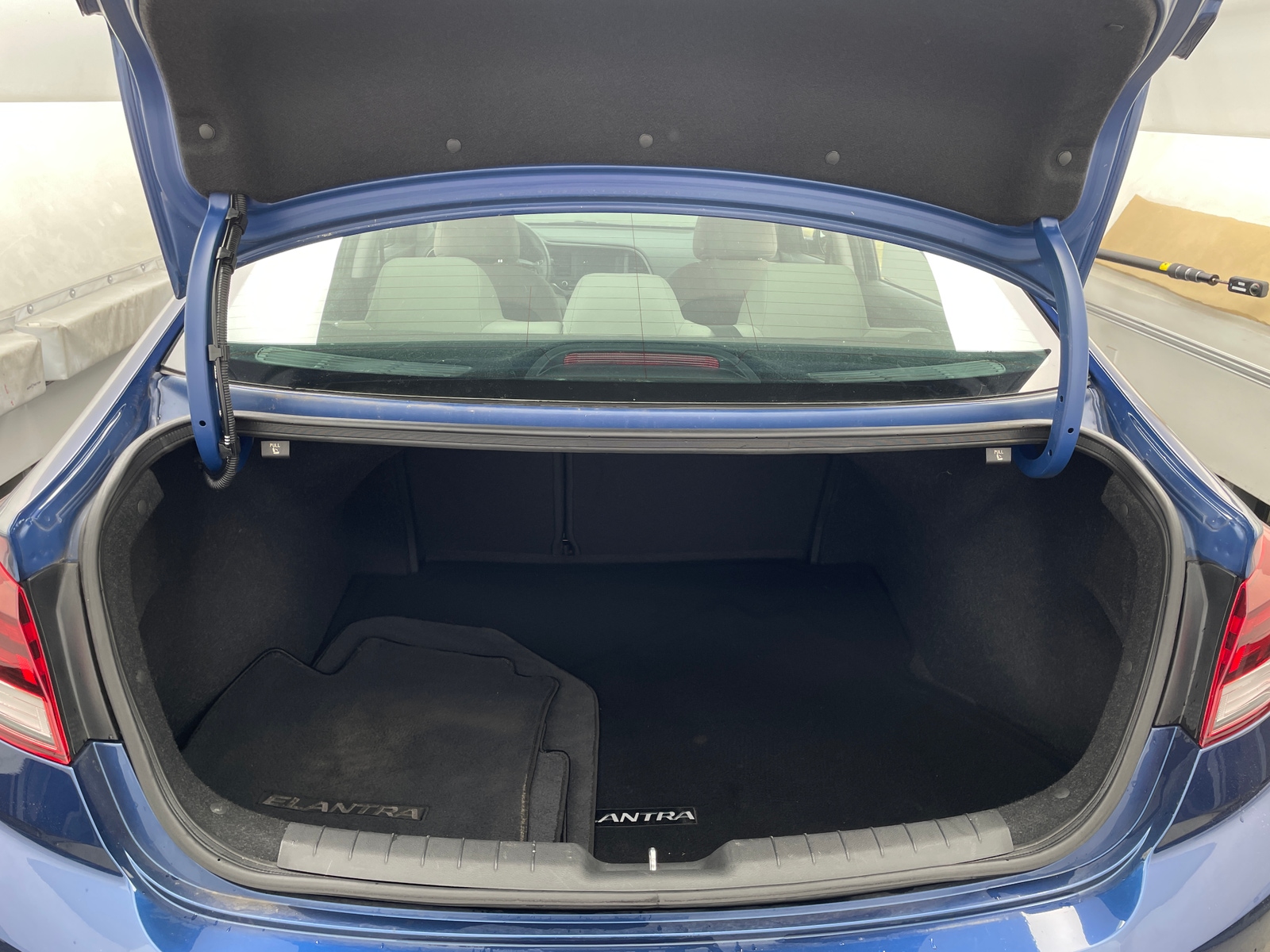 Thumbnail: 2019 Hyundai Elantra - 7