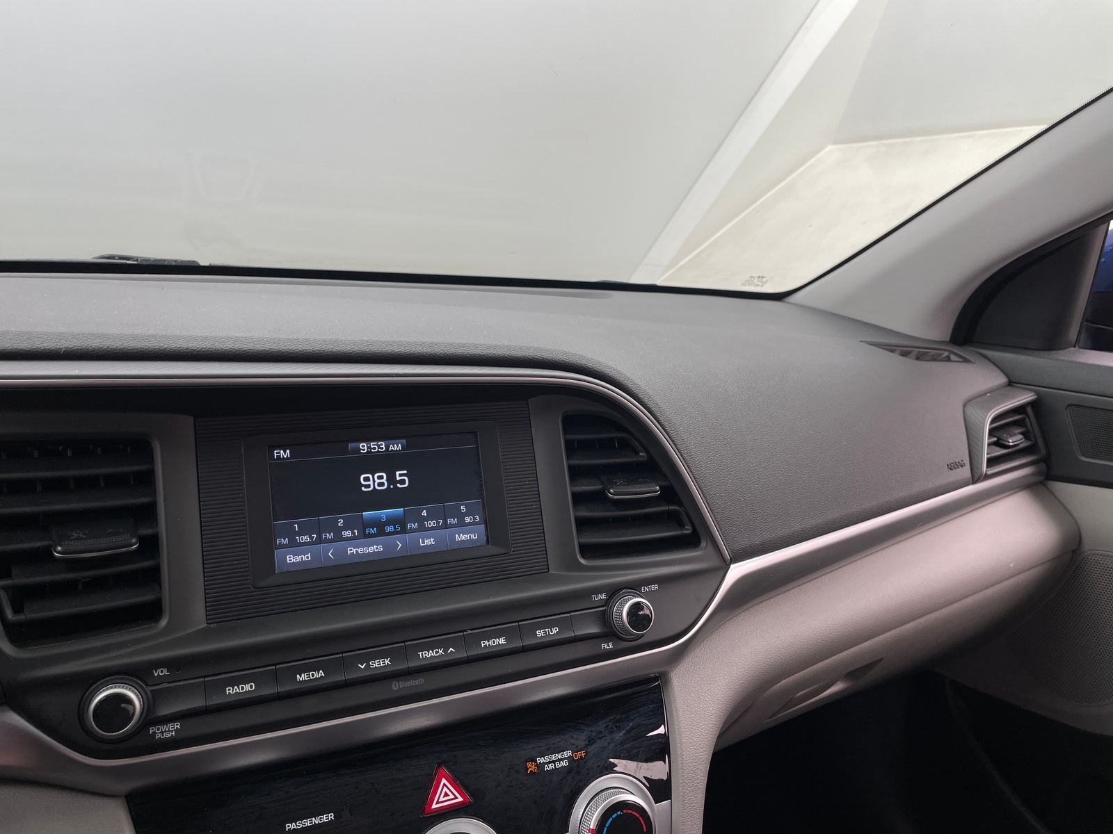 Thumbnail: 2019 Hyundai Elantra - 4