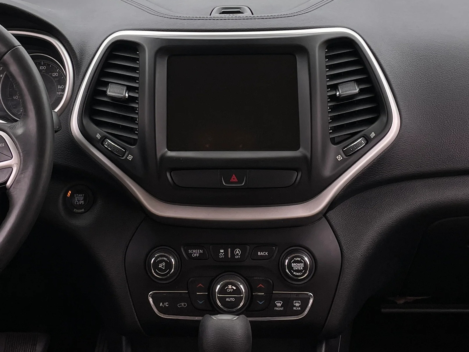 Thumbnail: 2016 Jeep Cherokee - 4