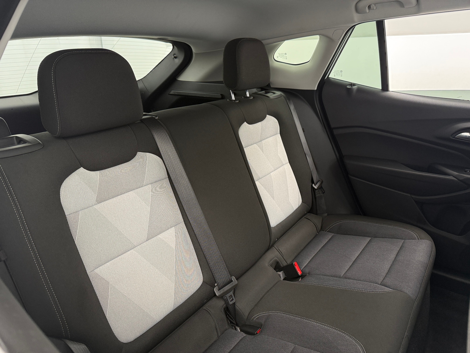 Thumbnail: 2025 Chevrolet Trax - 6