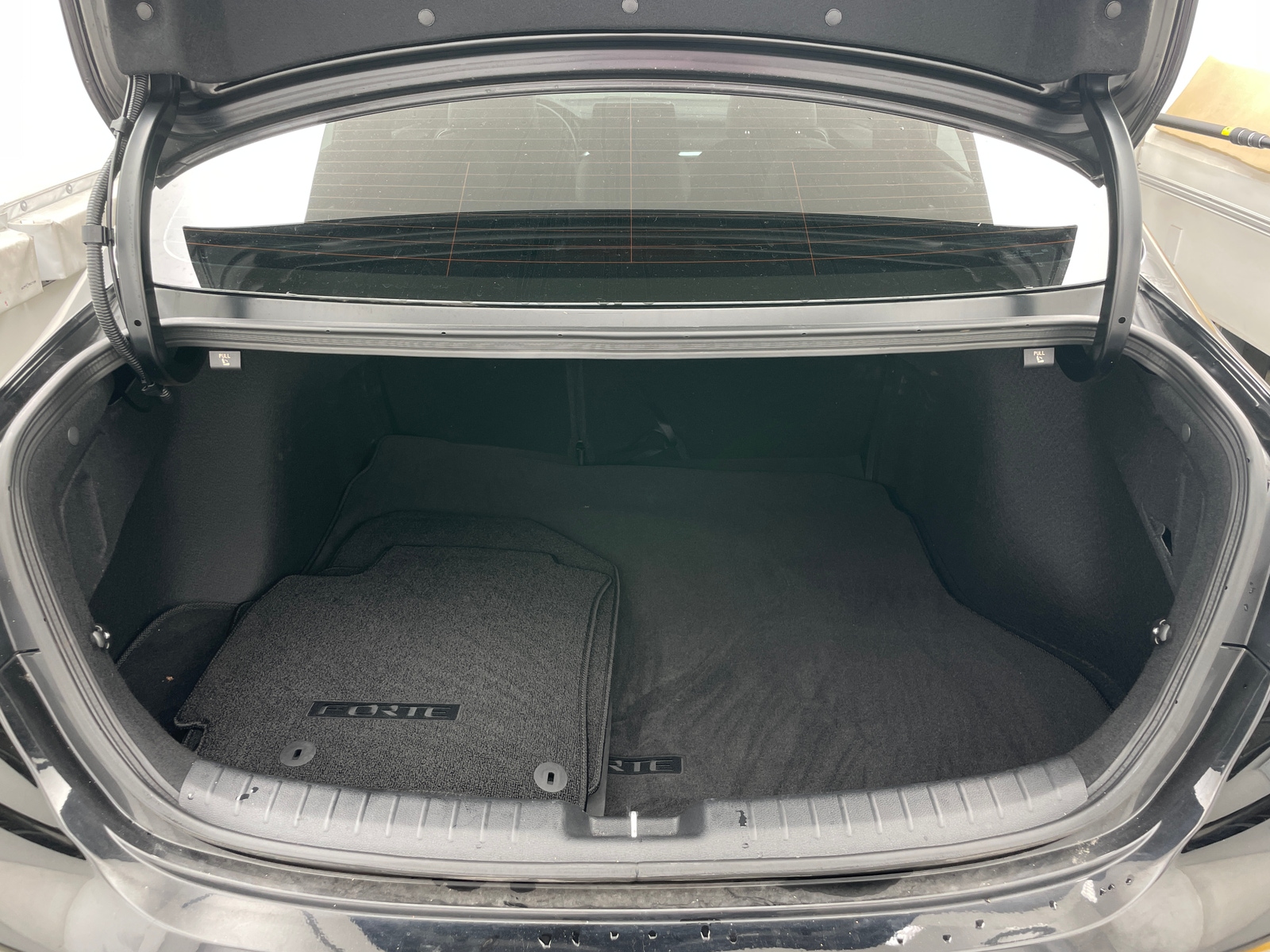 Thumbnail: 2023 Kia Forte - 7