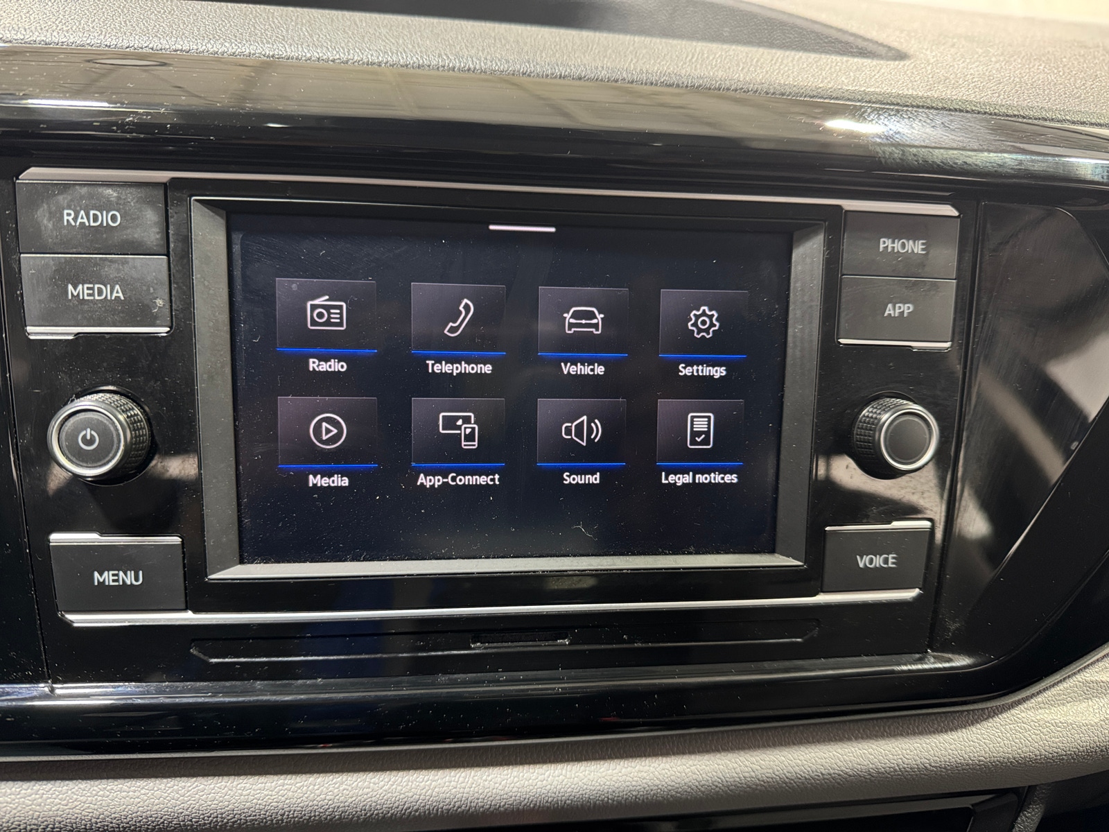 Thumbnail: 2024 Volkswagen Taos - 4