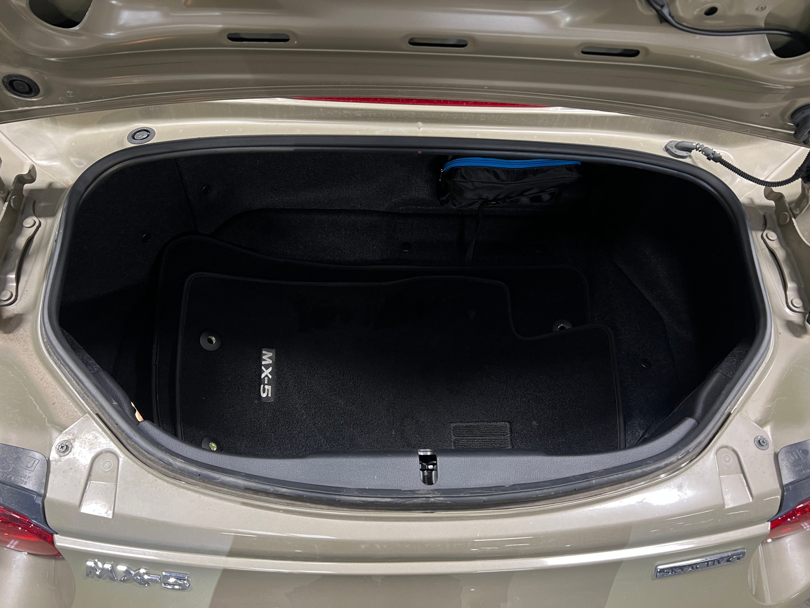 Thumbnail: 2023 Mazda MX-5 Miata - 5