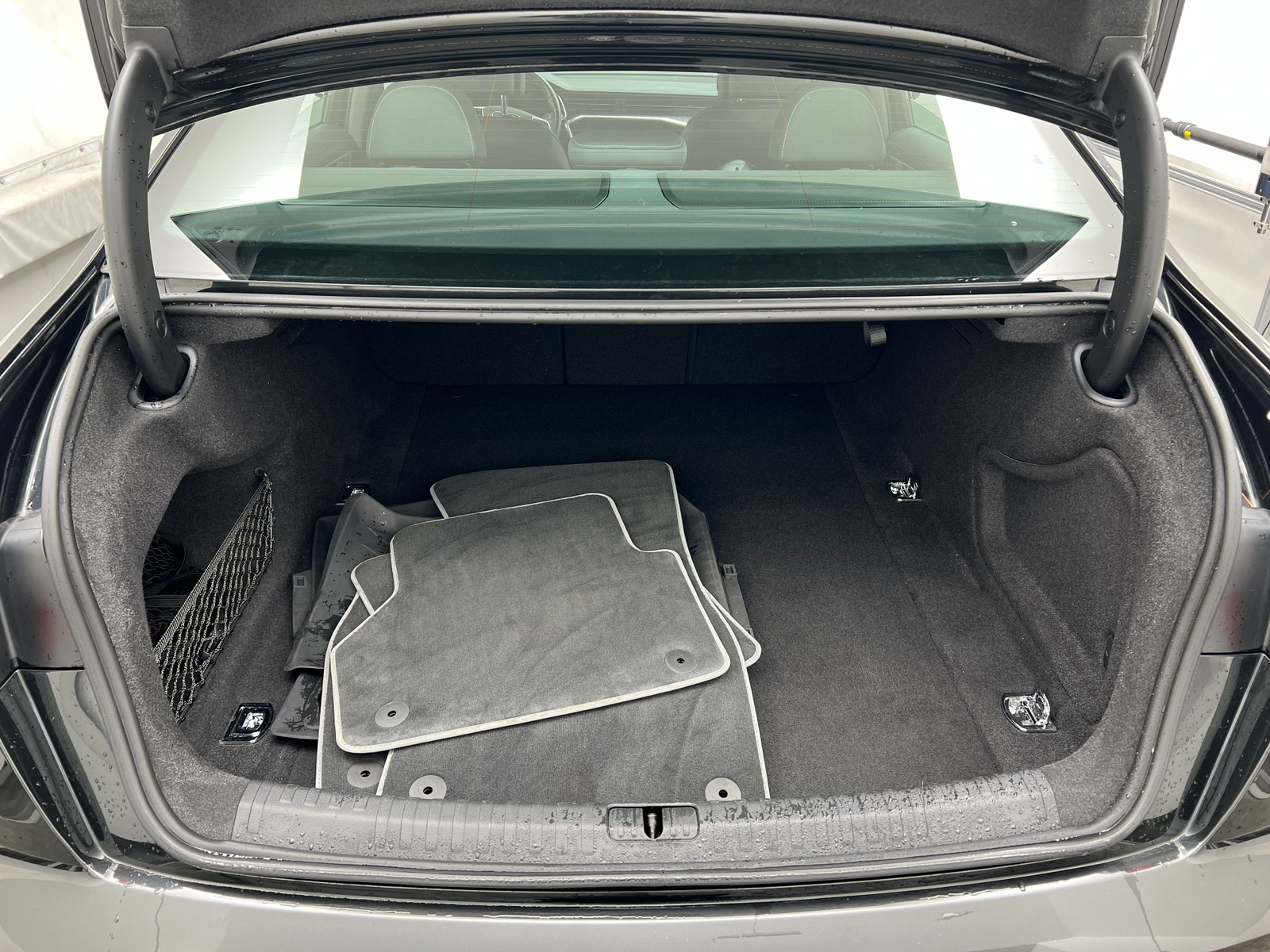 Thumbnail: 2019 Audi A6 - 6