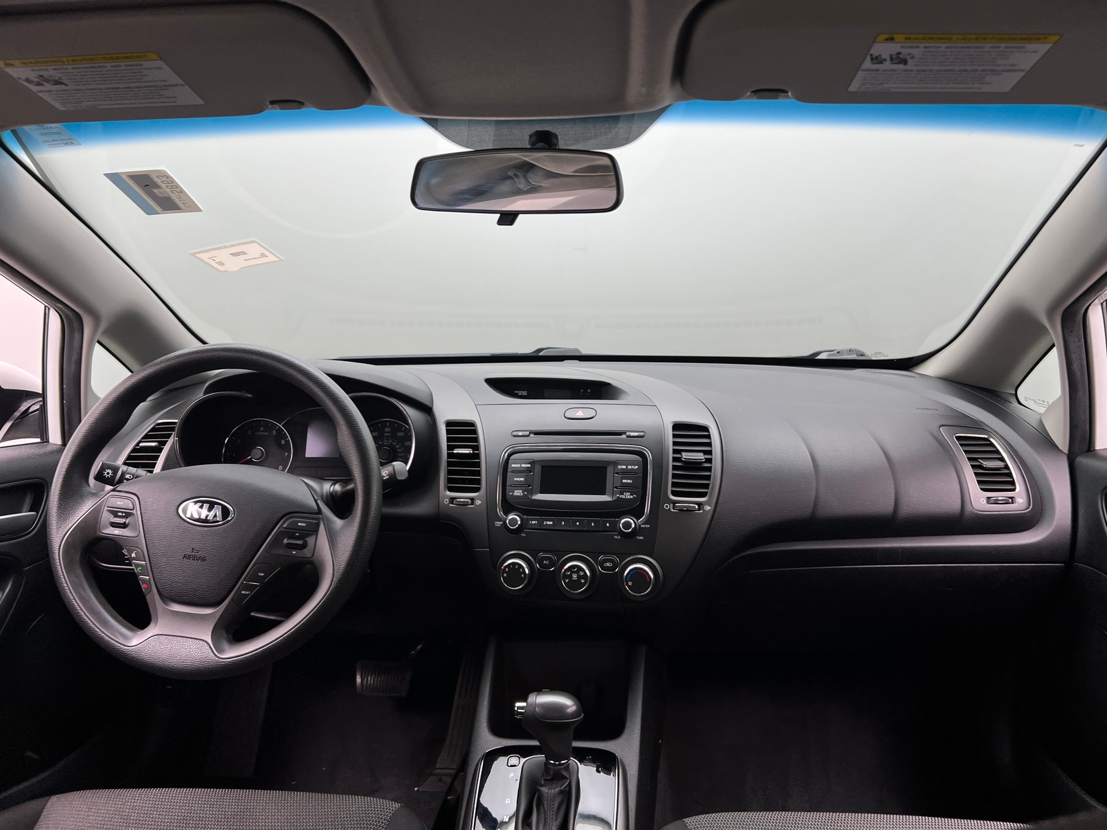 Thumbnail: 2017 Kia Forte - 3