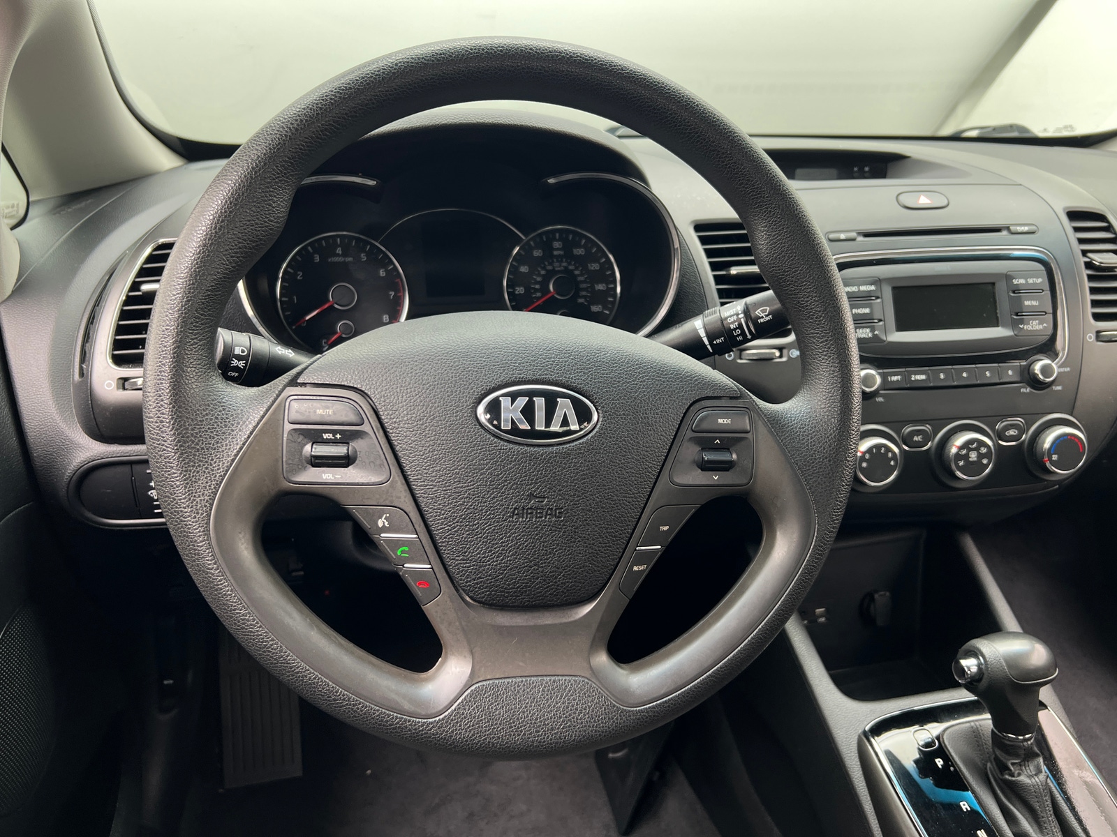 Thumbnail: 2017 Kia Forte - 5