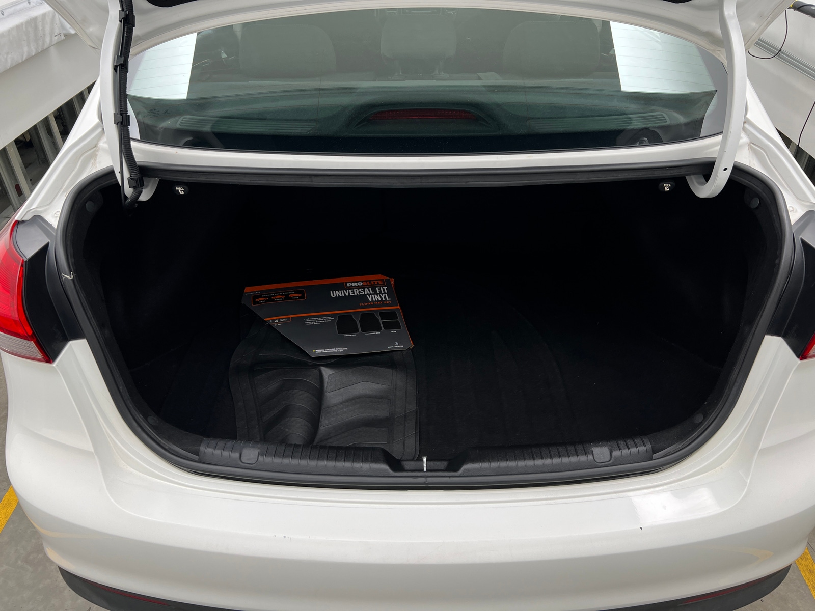 Thumbnail: 2017 Kia Forte - 7