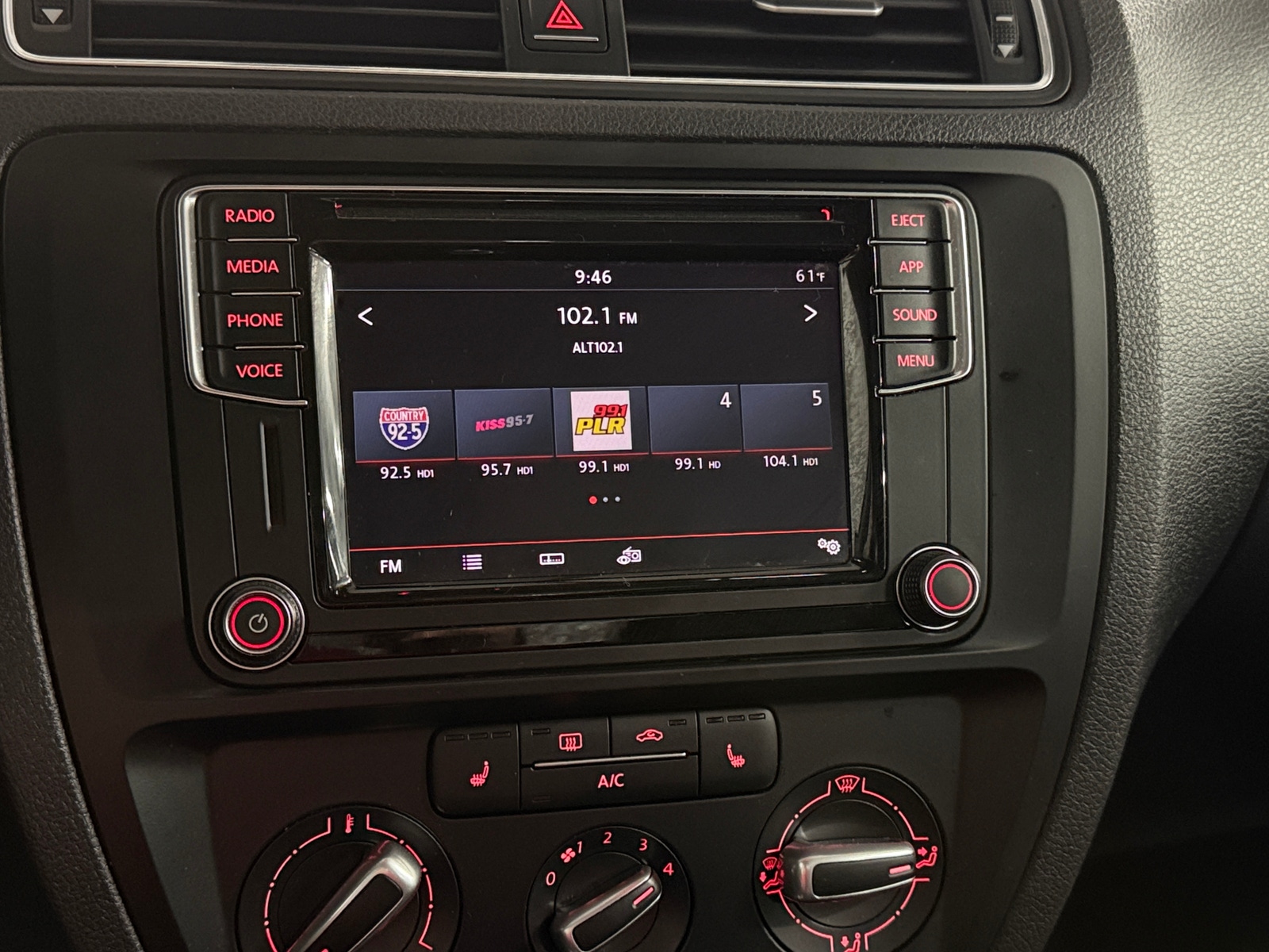 Thumbnail: 2018 Volkswagen Jetta - 3