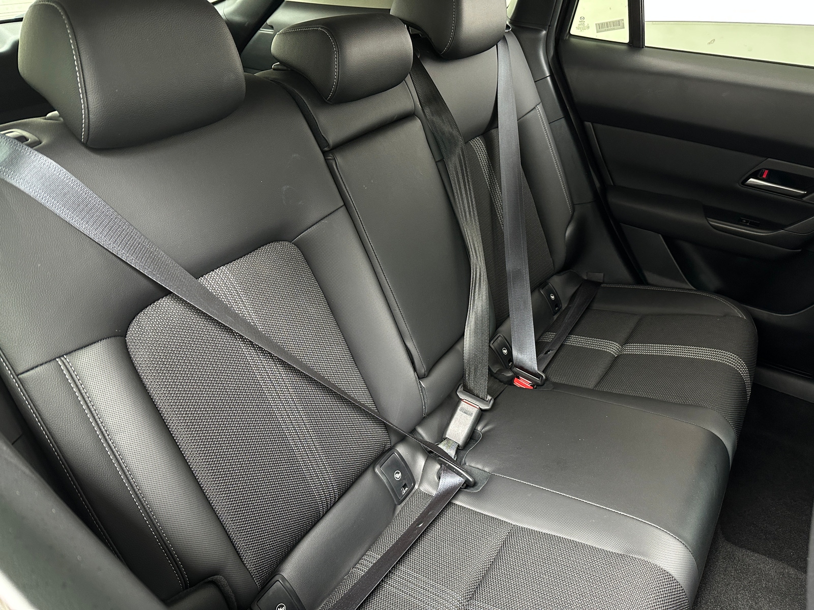 Thumbnail: 2025 Mazda CX-50 - 6