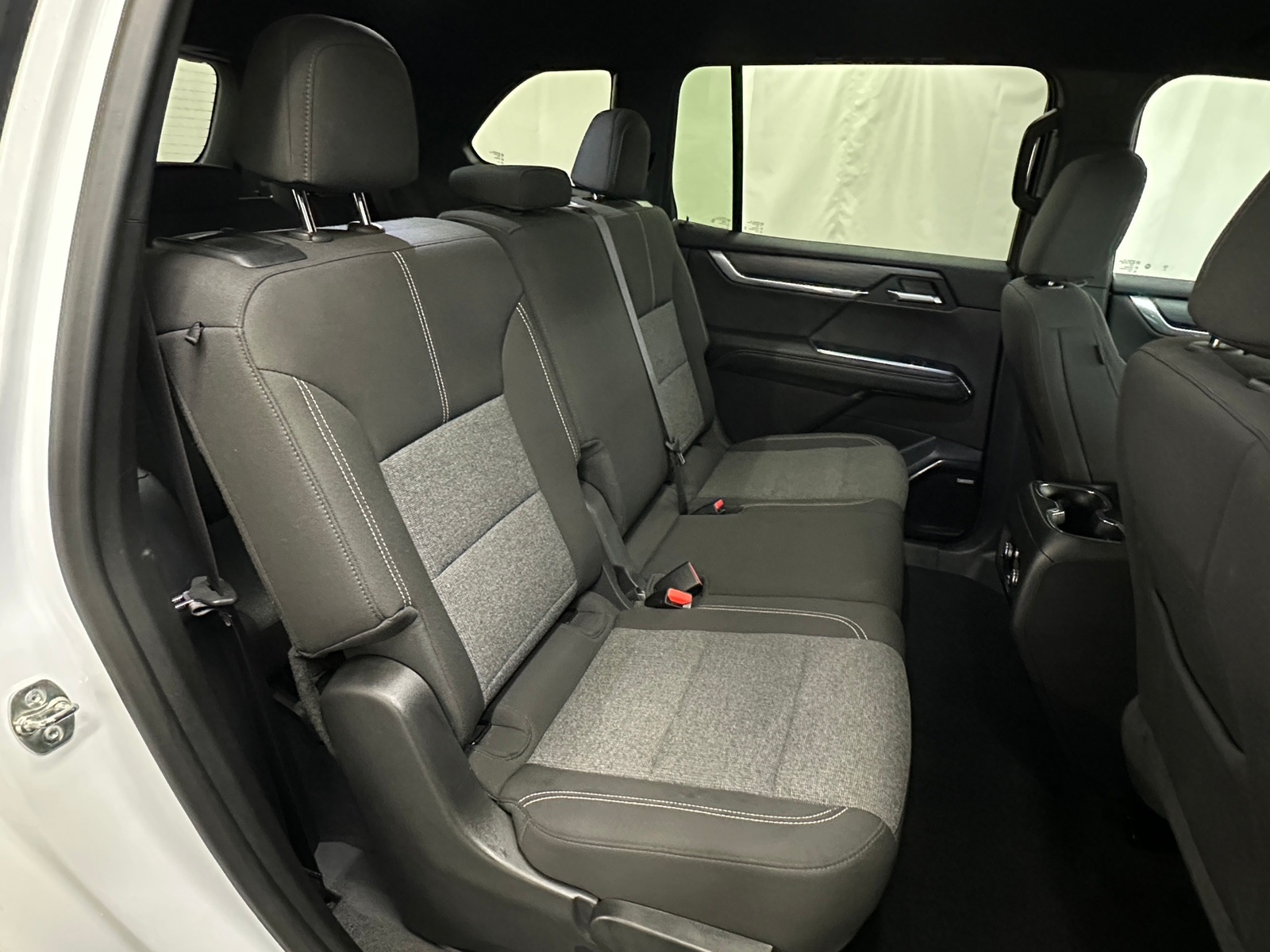 Thumbnail: 2025 GMC Acadia - 6