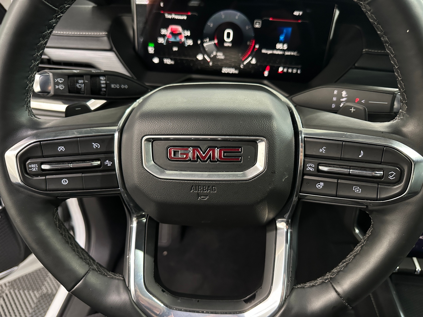 Thumbnail: 2025 GMC Acadia - 5