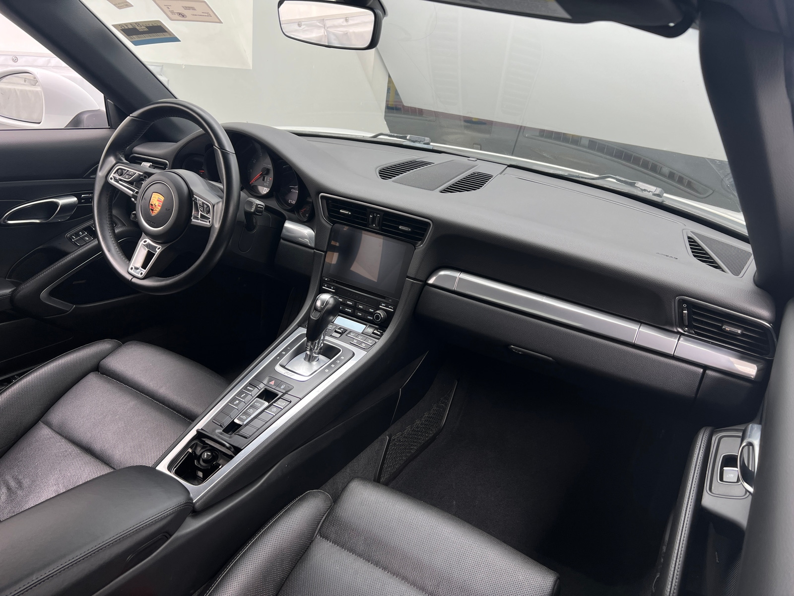 Thumbnail: 2019 Porsche 911 - 2