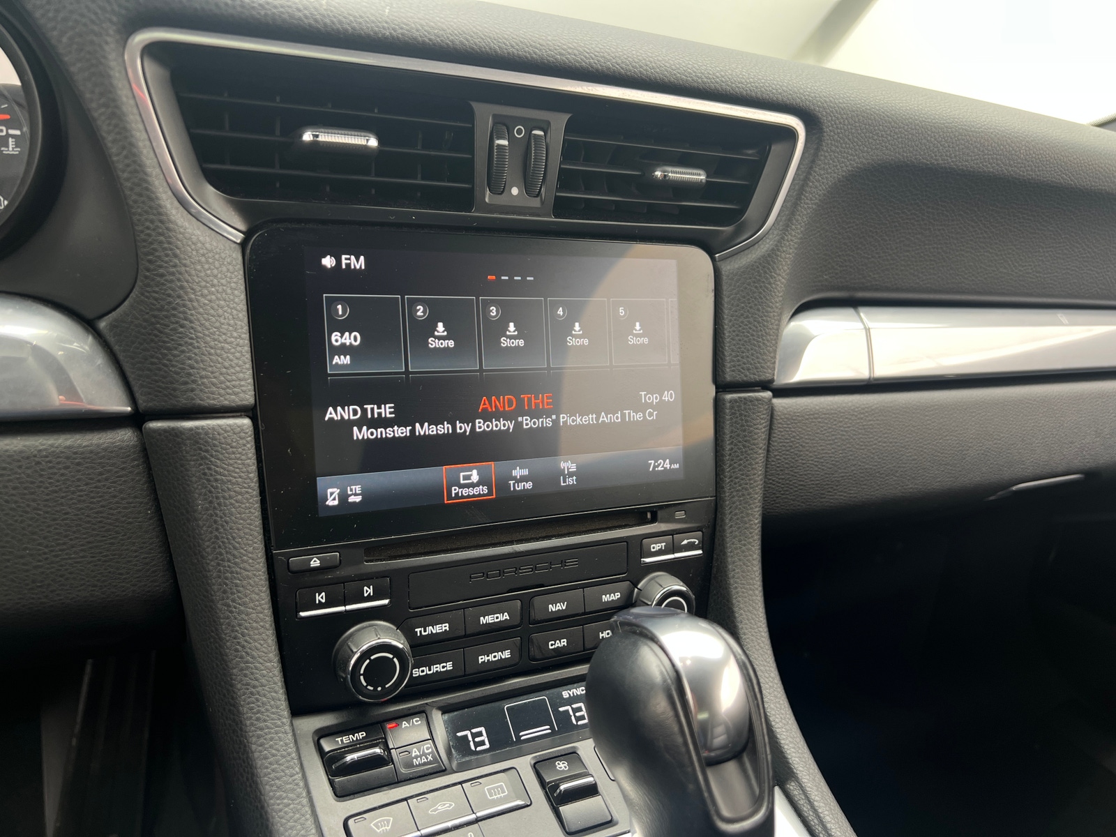 Thumbnail: 2019 Porsche 911 - 3