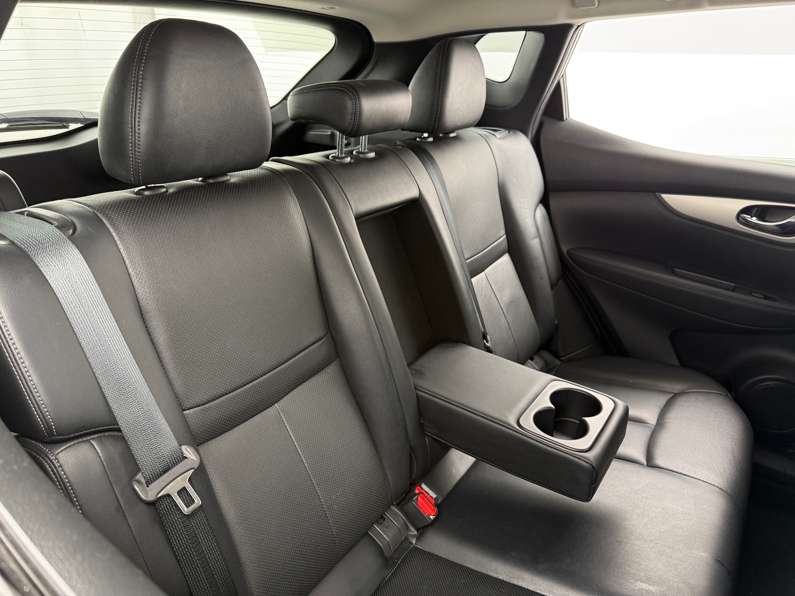 Thumbnail: 2020 Nissan Rogue Sport - 5