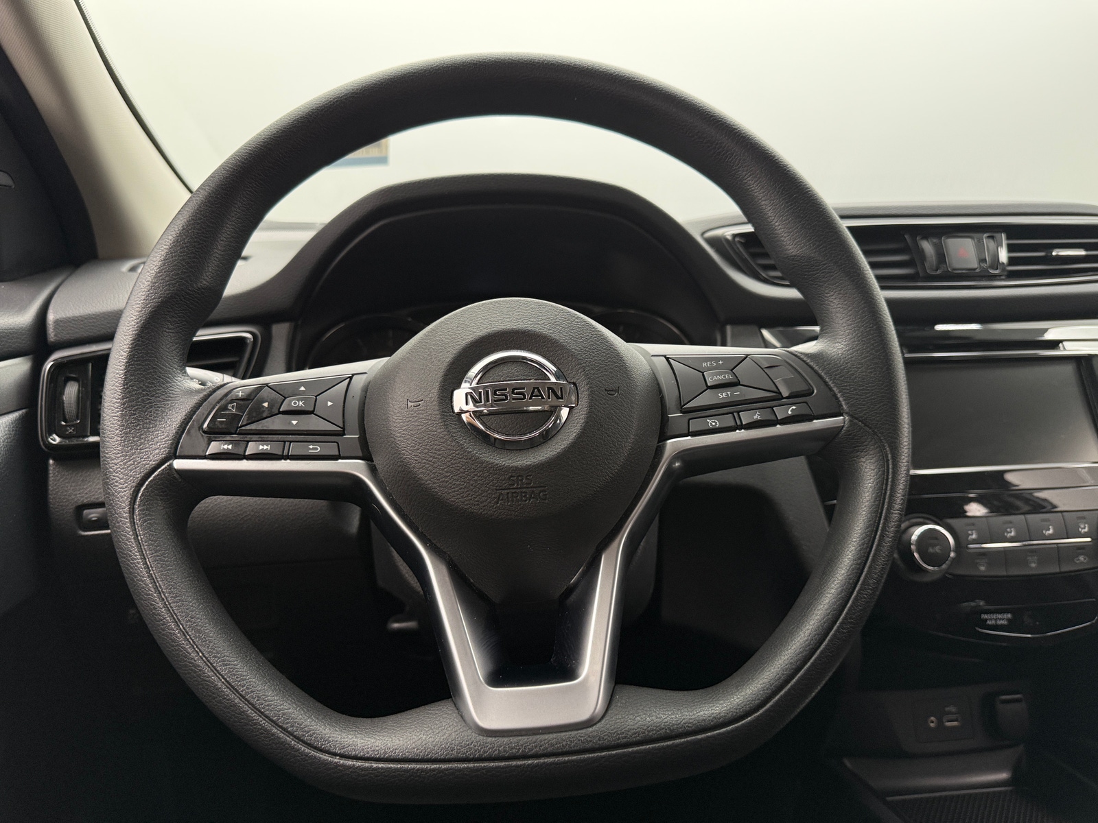 Thumbnail: 2021 Nissan Rogue Sport - 5