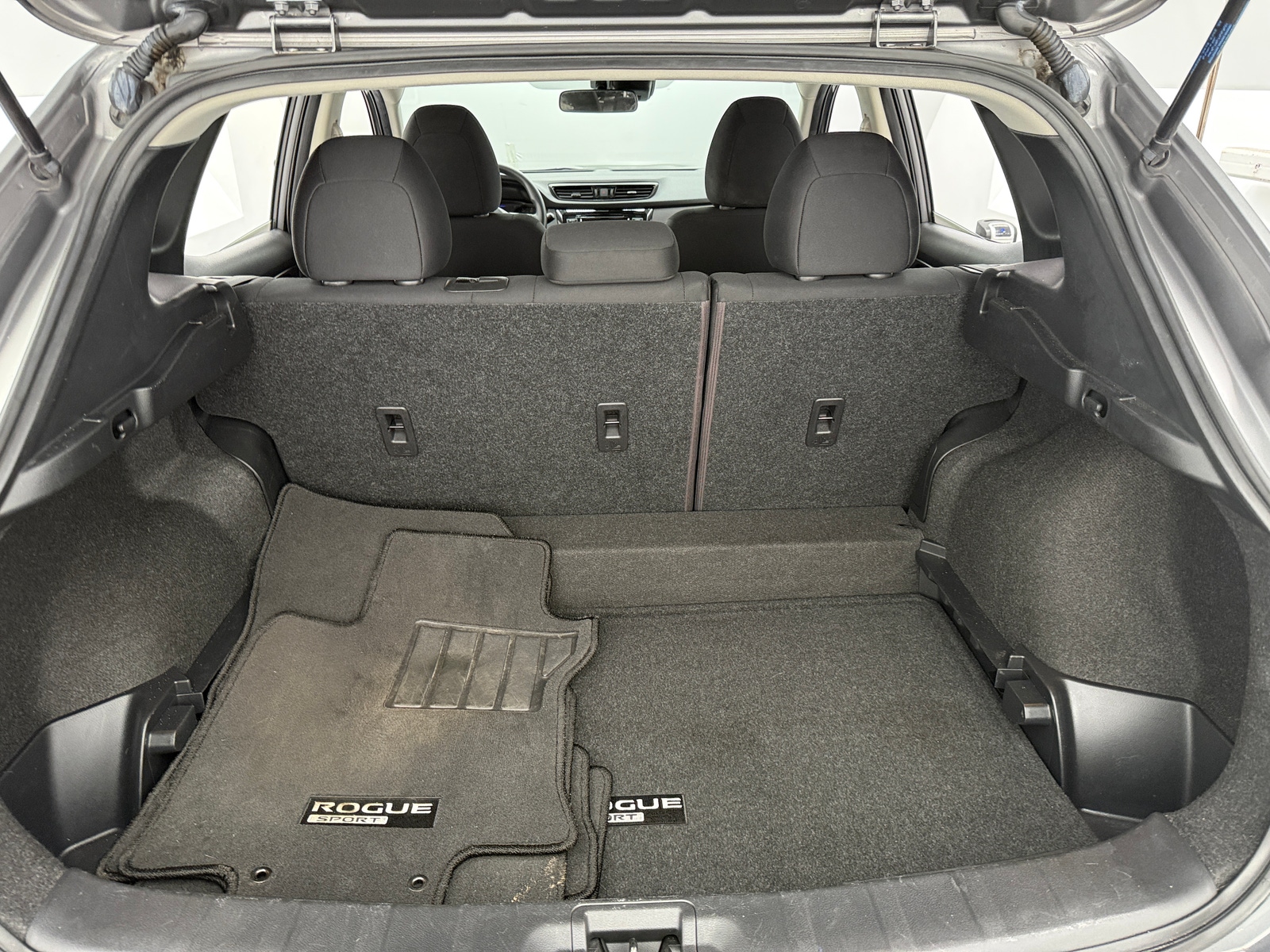 Thumbnail: 2021 Nissan Rogue Sport - 7