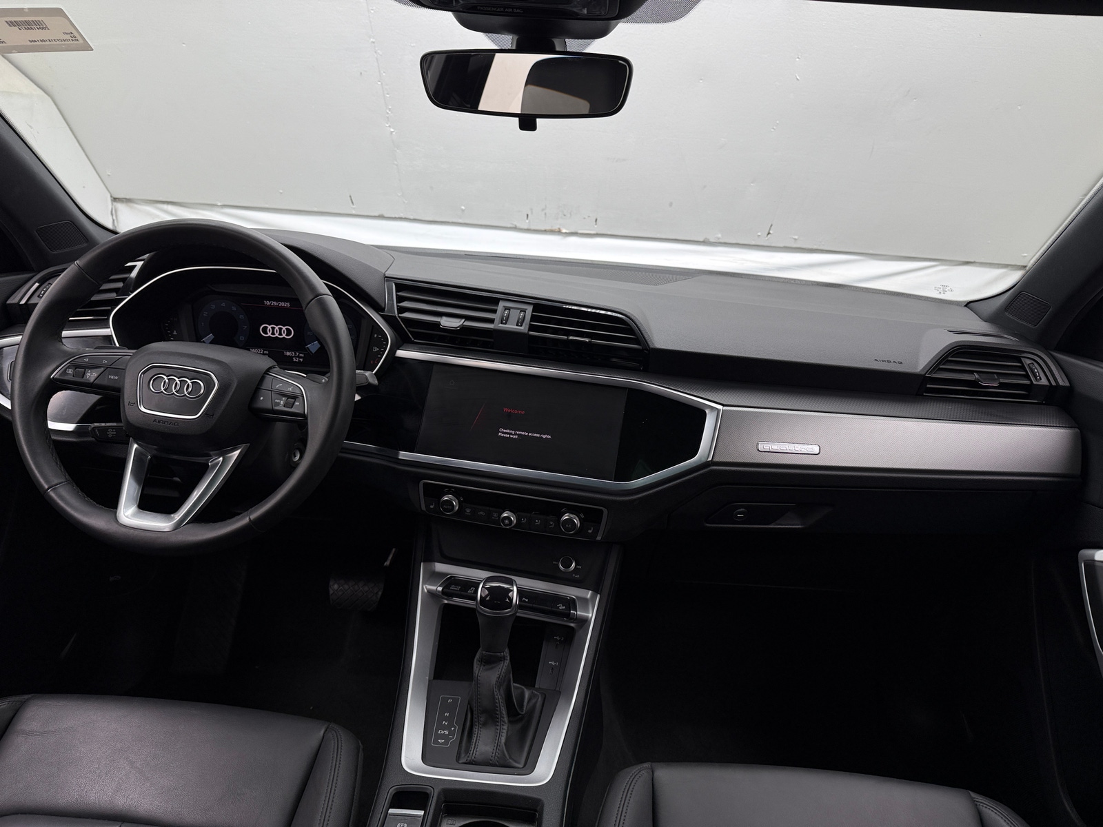 Thumbnail: 2025 Audi Q3 - 2