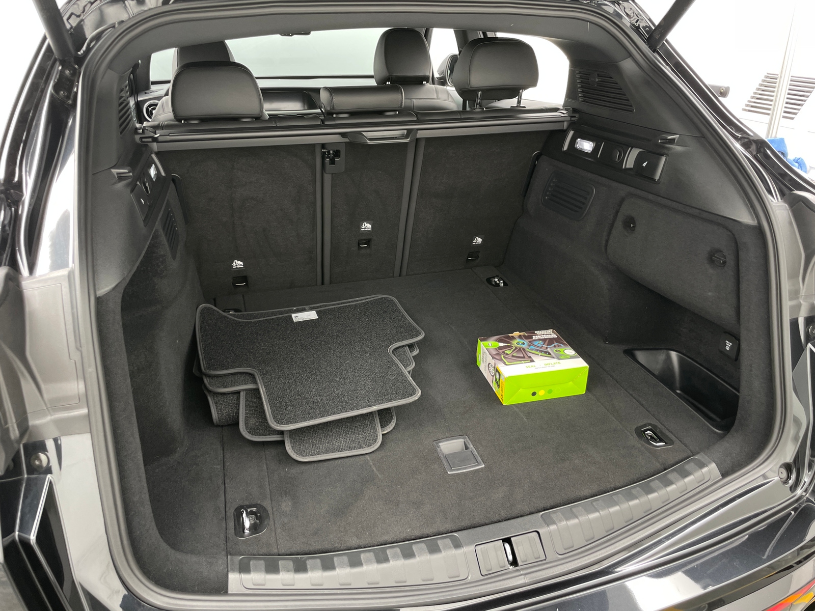 Thumbnail: 2023 Alfa Romeo Stelvio - 6