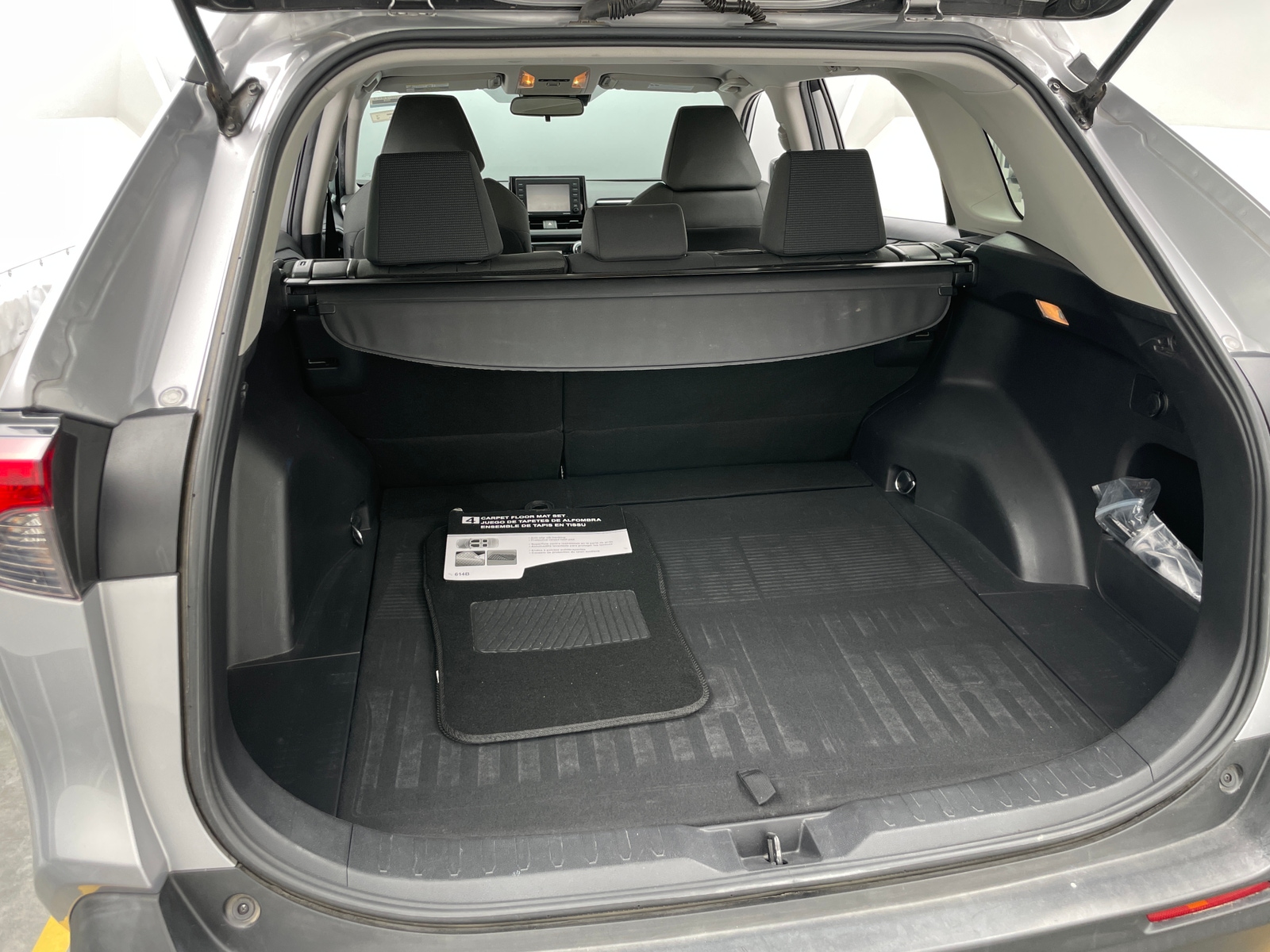 Thumbnail: 2021 Toyota RAV4 - 7