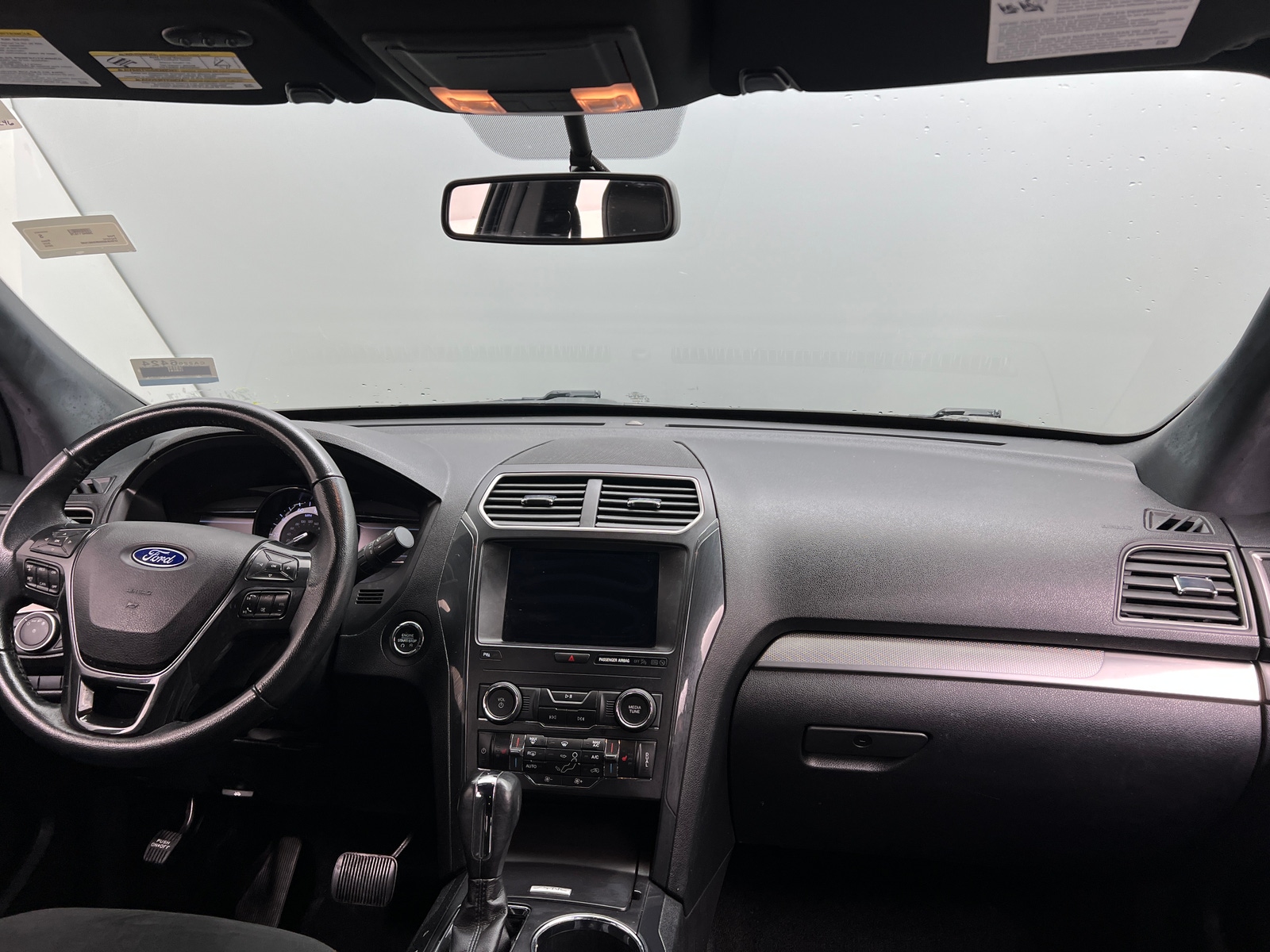 Thumbnail: 2019 Ford Explorer - 3