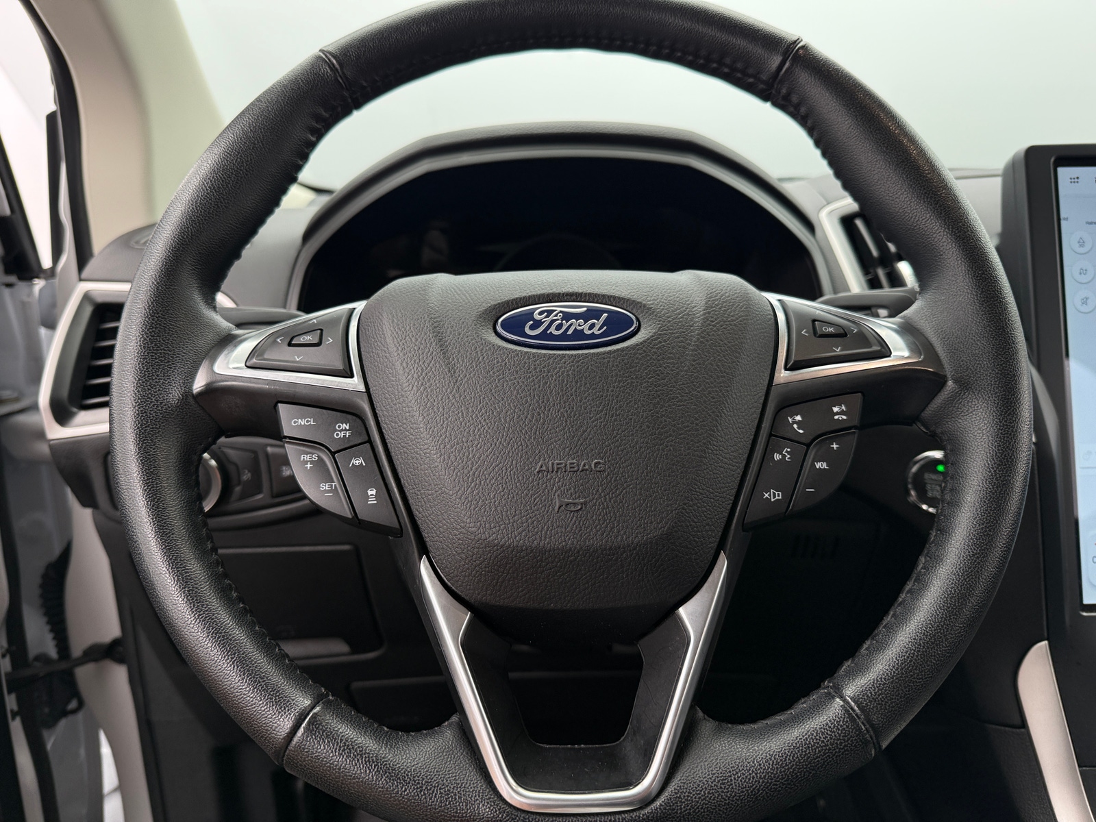 Thumbnail: 2024 Ford Edge - 4