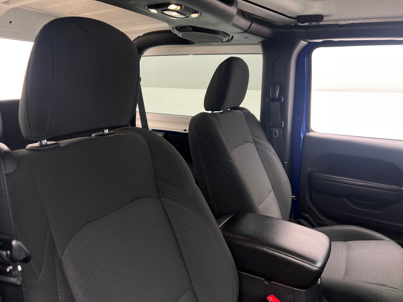 Thumbnail: 2019 Jeep Wrangler - 2