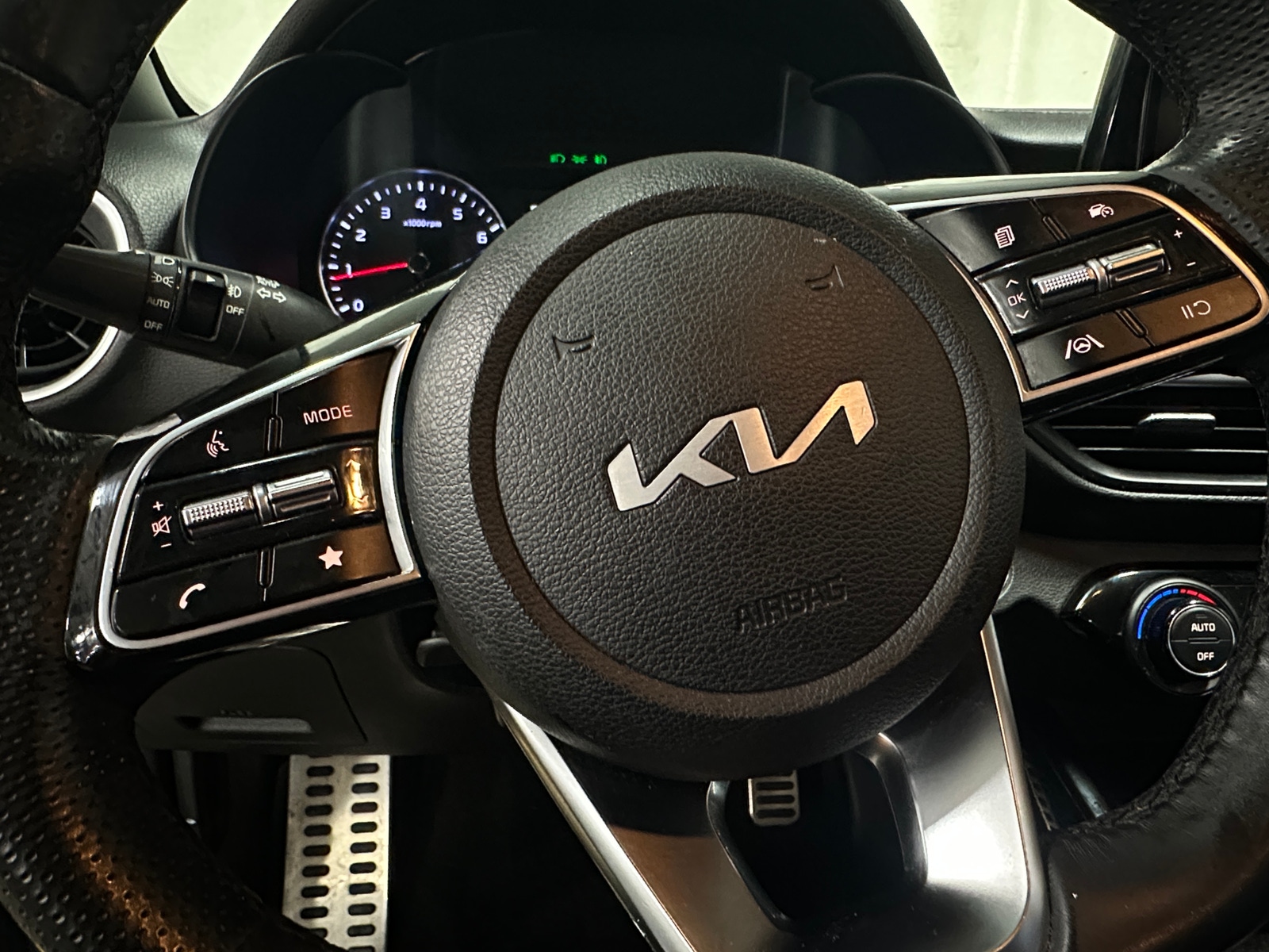 Thumbnail: 2022 Kia Forte - 5