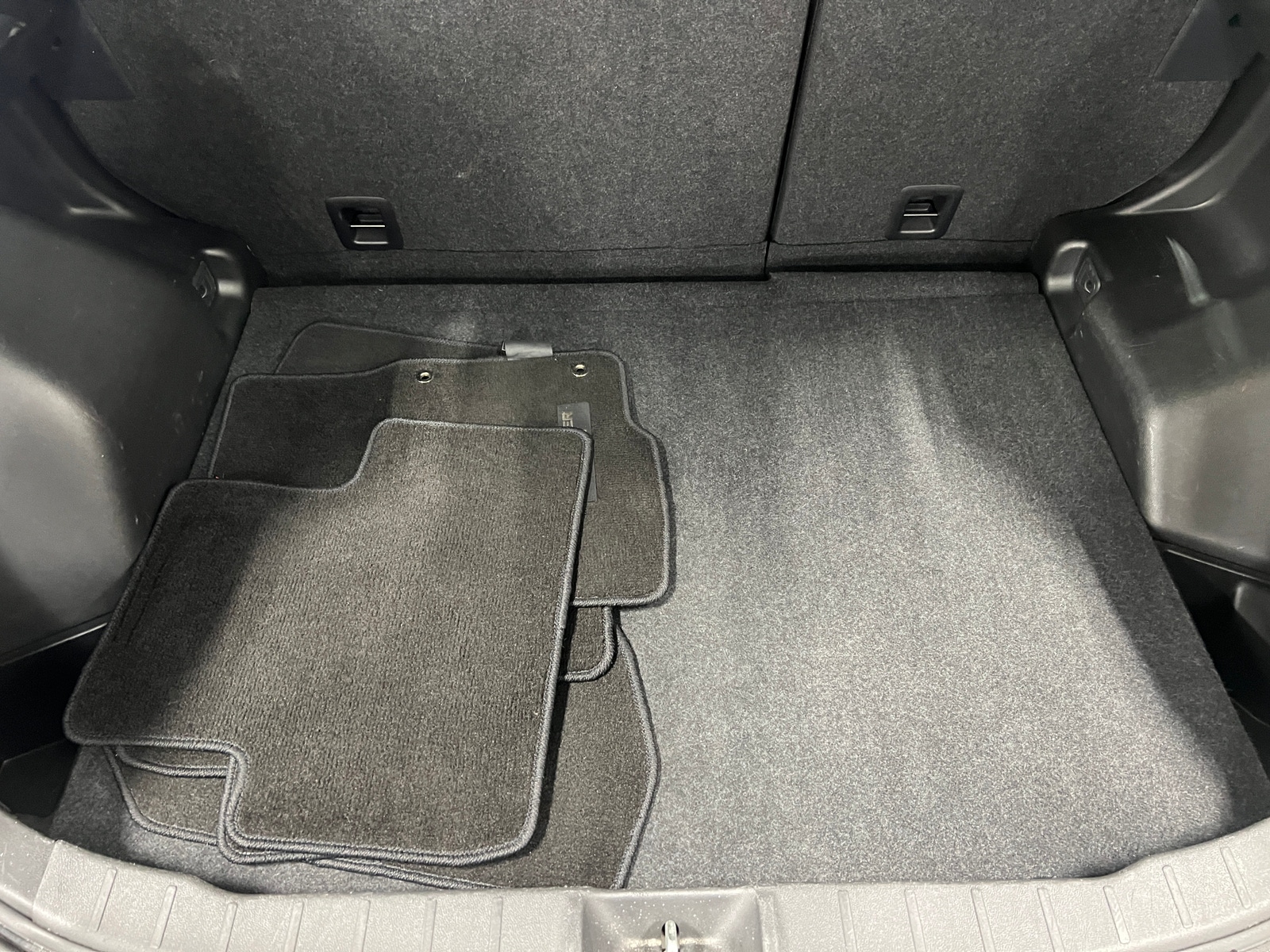 Thumbnail: 2024 Mitsubishi Outlander Sport - 6