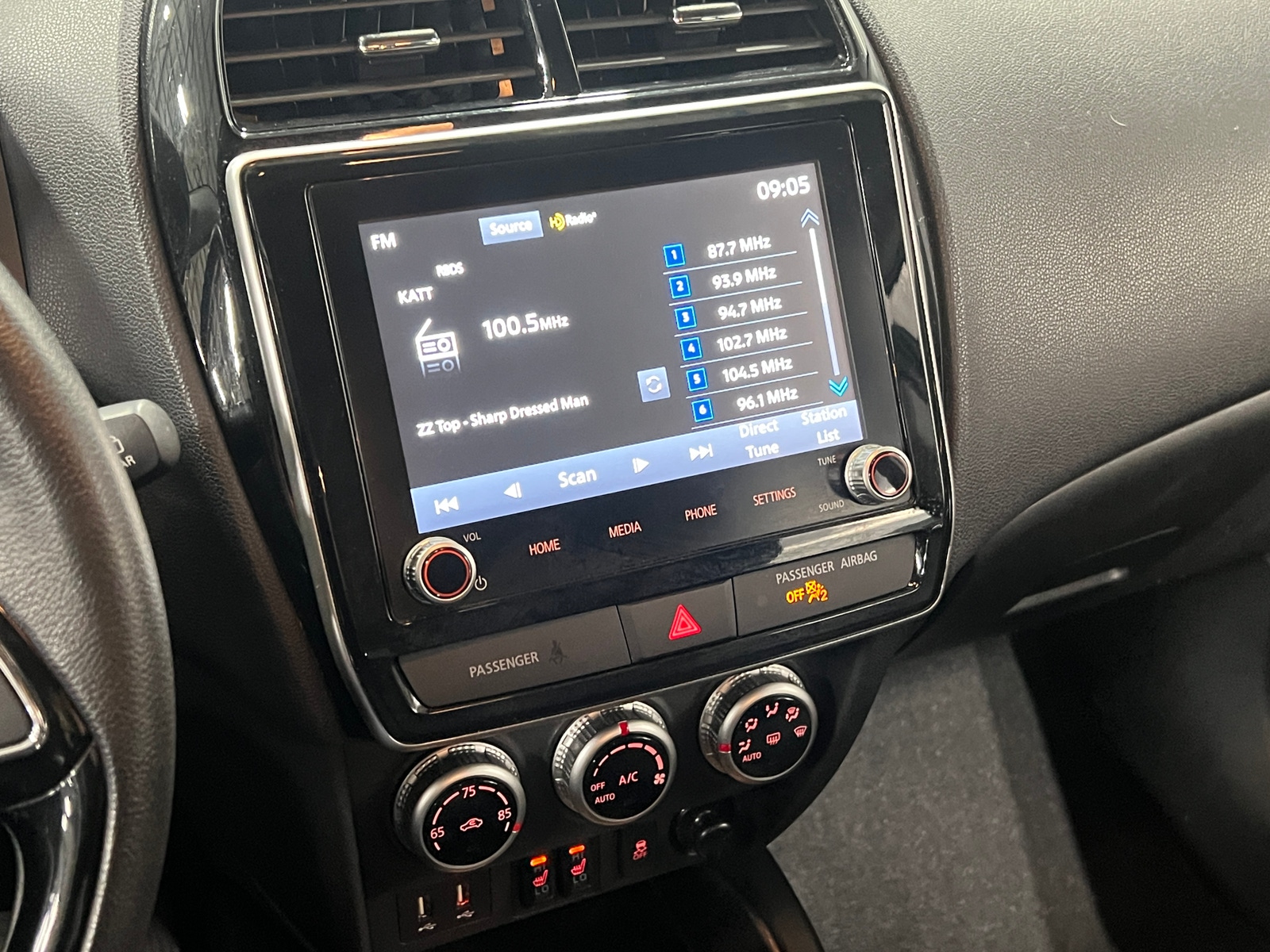 Thumbnail: 2024 Mitsubishi Outlander Sport - 3