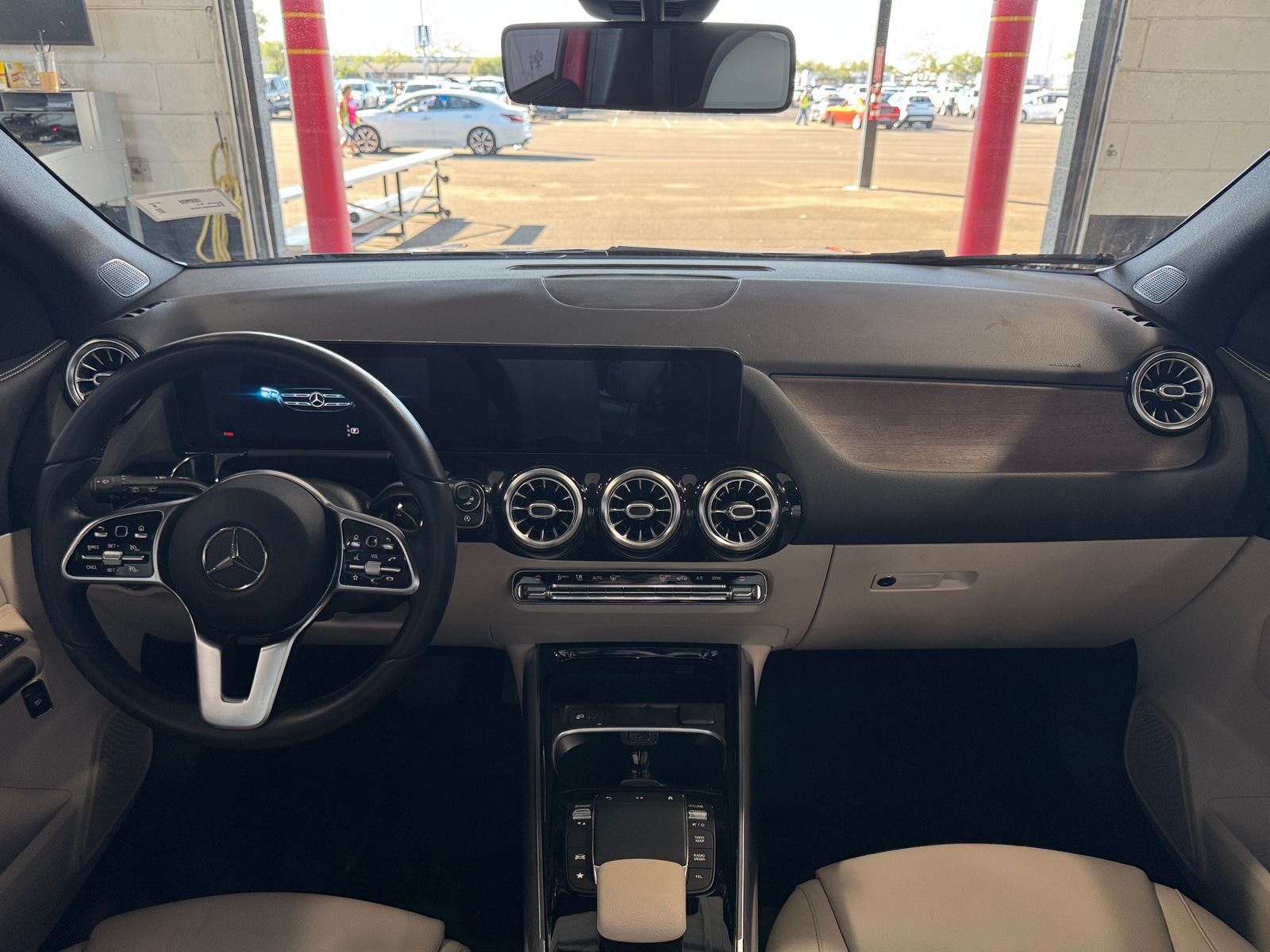 Thumbnail: 2021 Mercedes-Benz GLA - 2