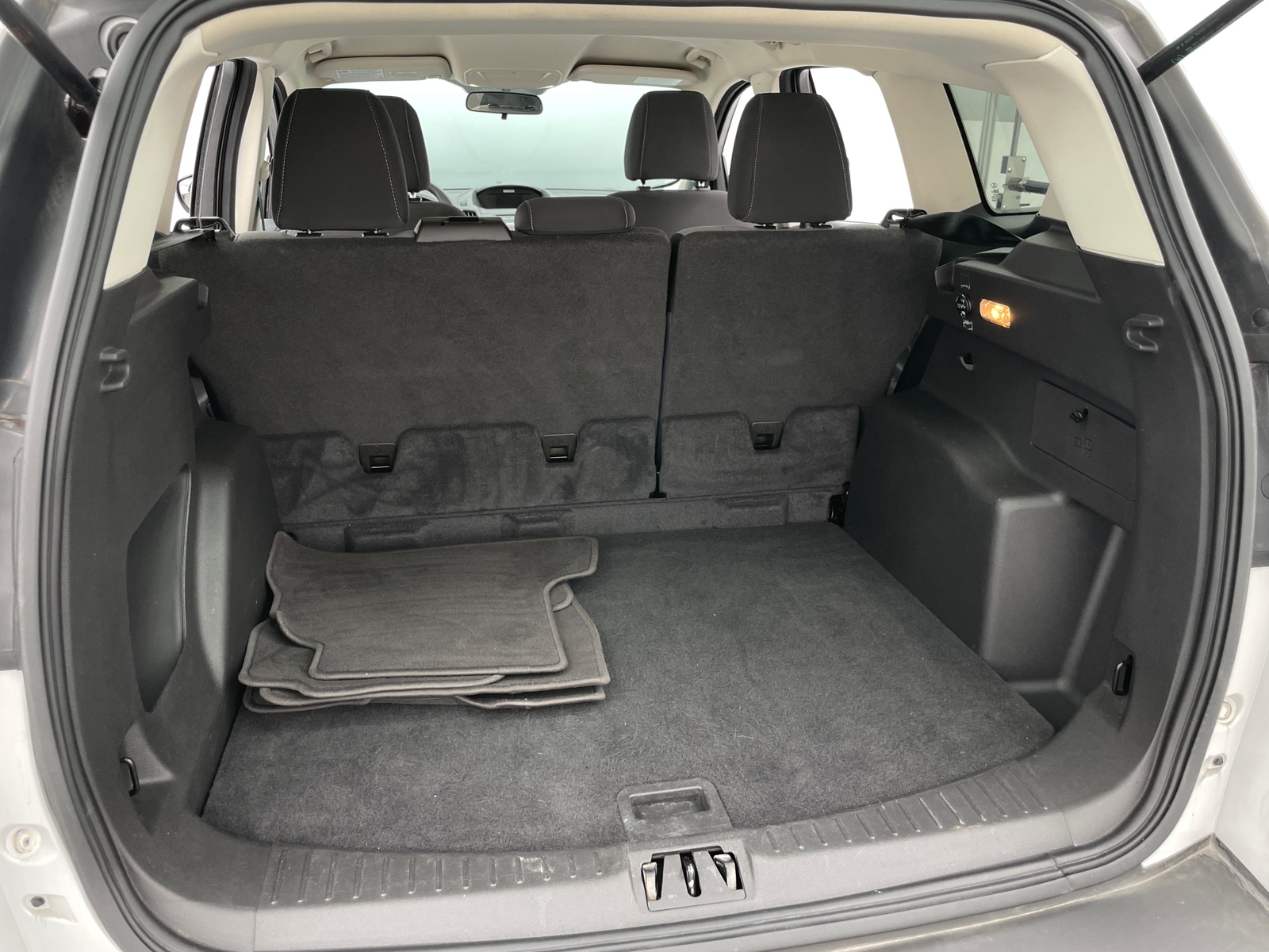 Thumbnail: 2017 Ford Escape - 7