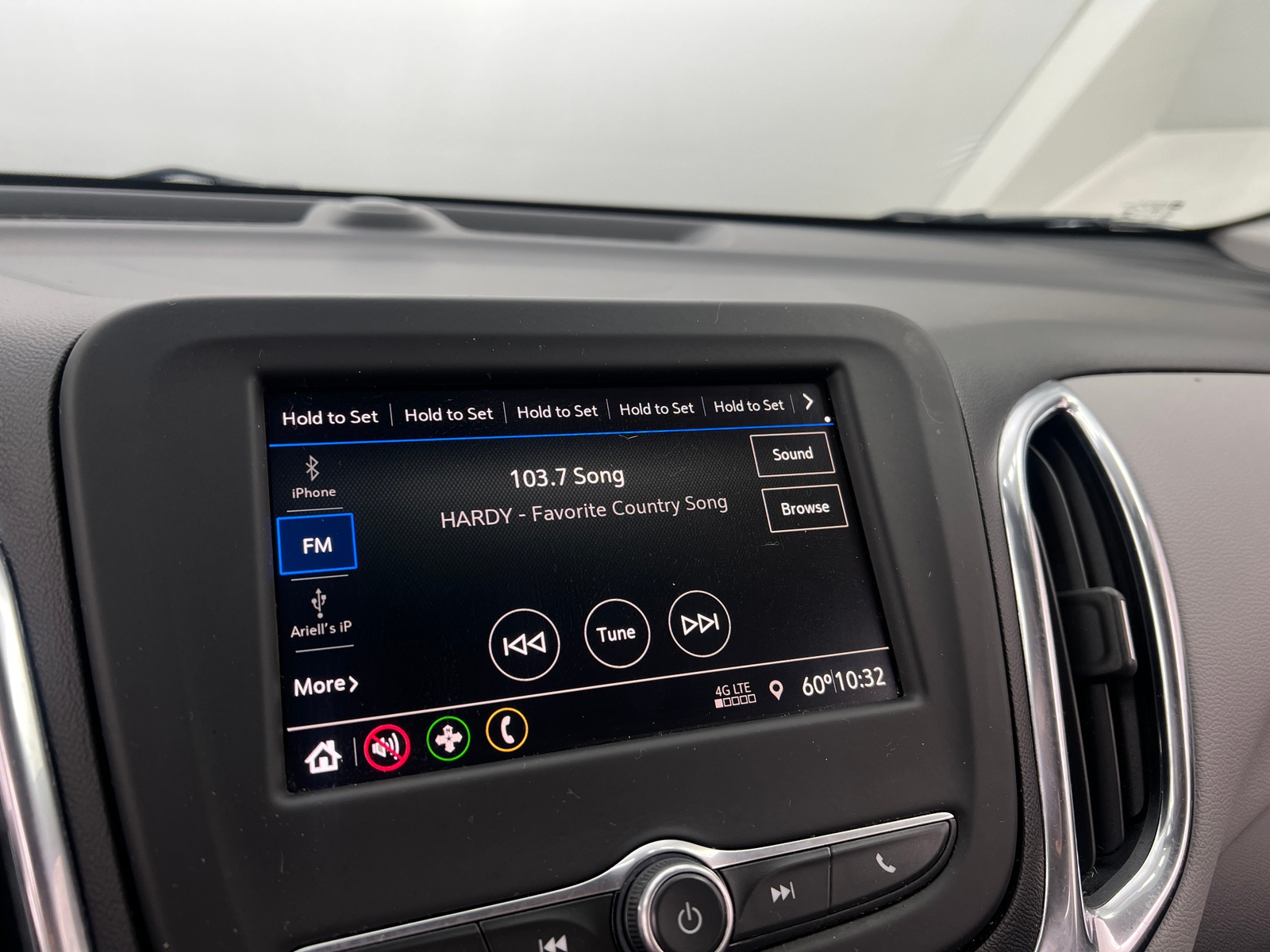 Thumbnail: 2020 Chevrolet Equinox - 4