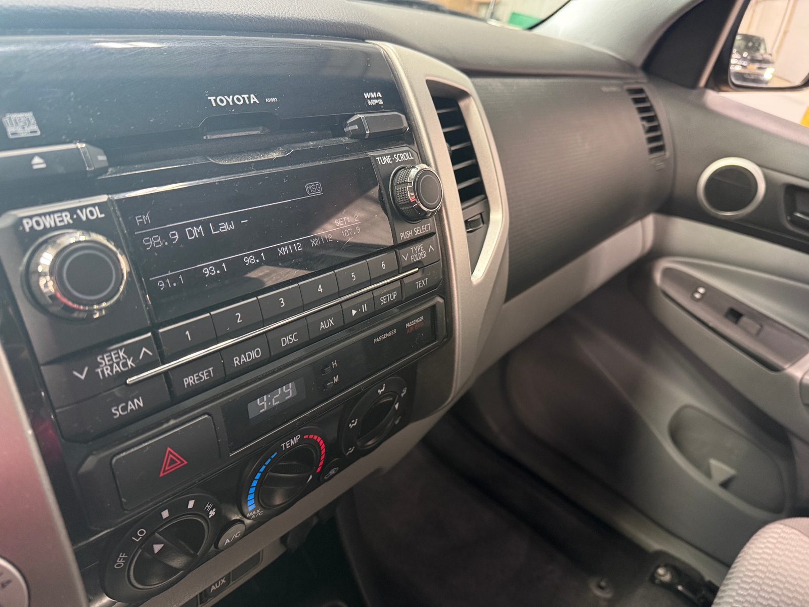 Thumbnail: 2012 Toyota Tacoma - 4