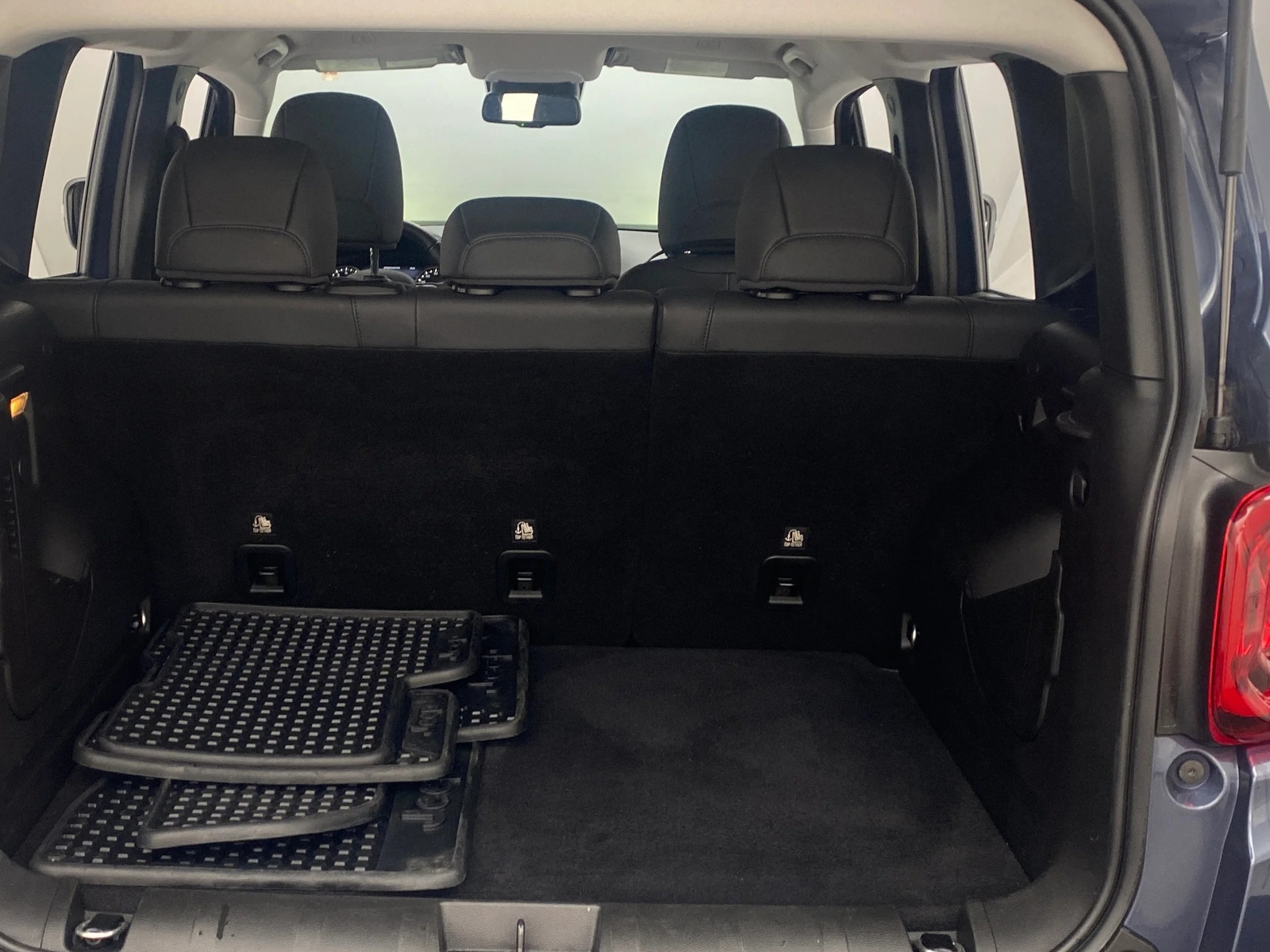 Thumbnail: 2023 Jeep Renegade - 7