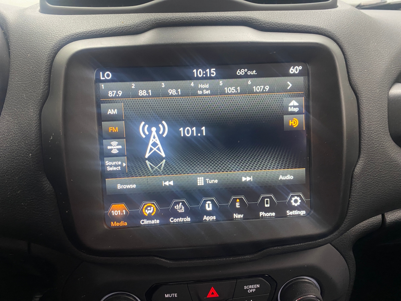 Thumbnail: 2023 Jeep Renegade - 4