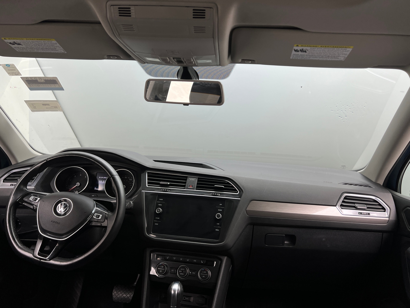 Thumbnail: 2019 Volkswagen Tiguan - 2