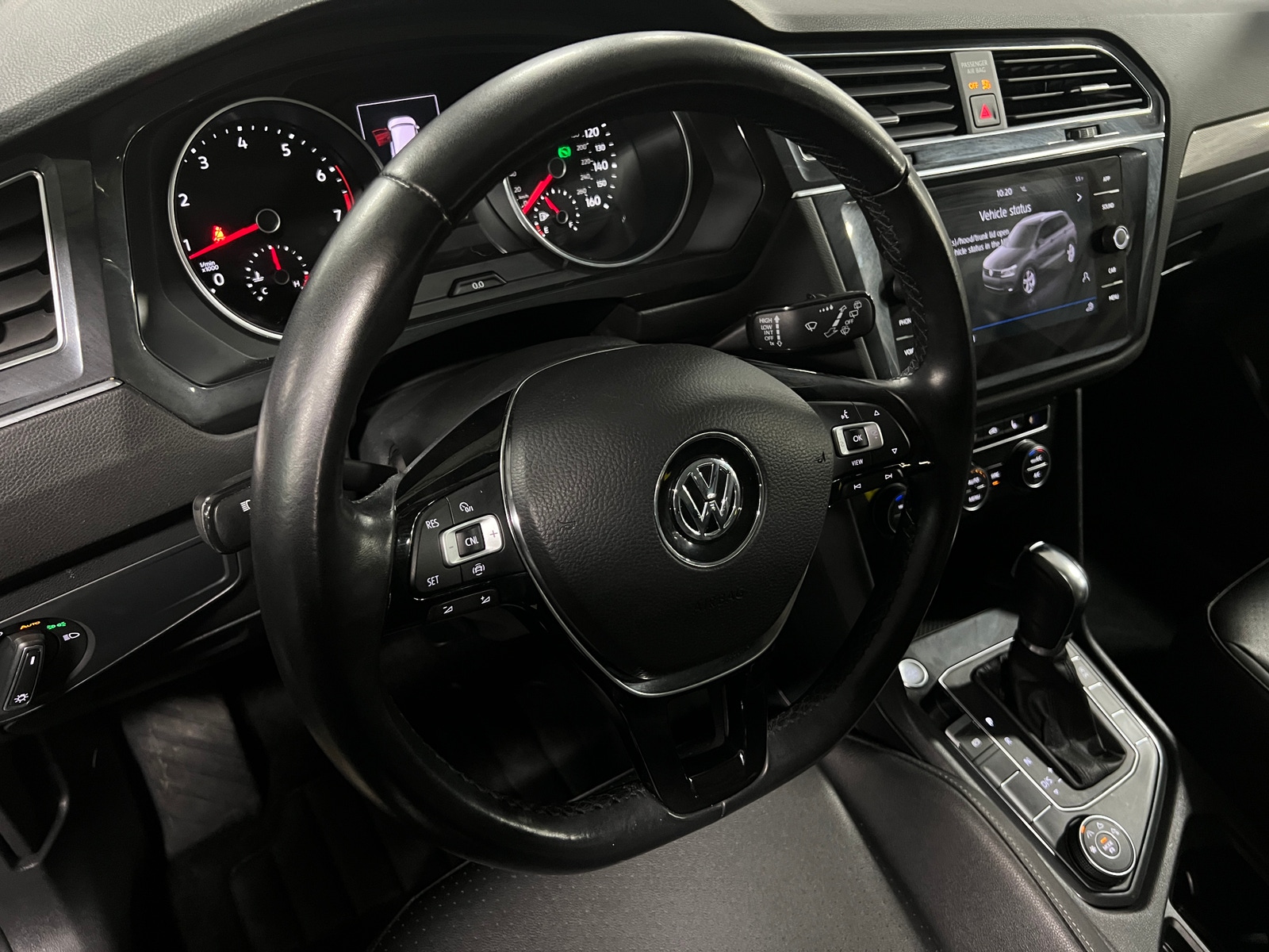 Thumbnail: 2019 Volkswagen Tiguan - 4