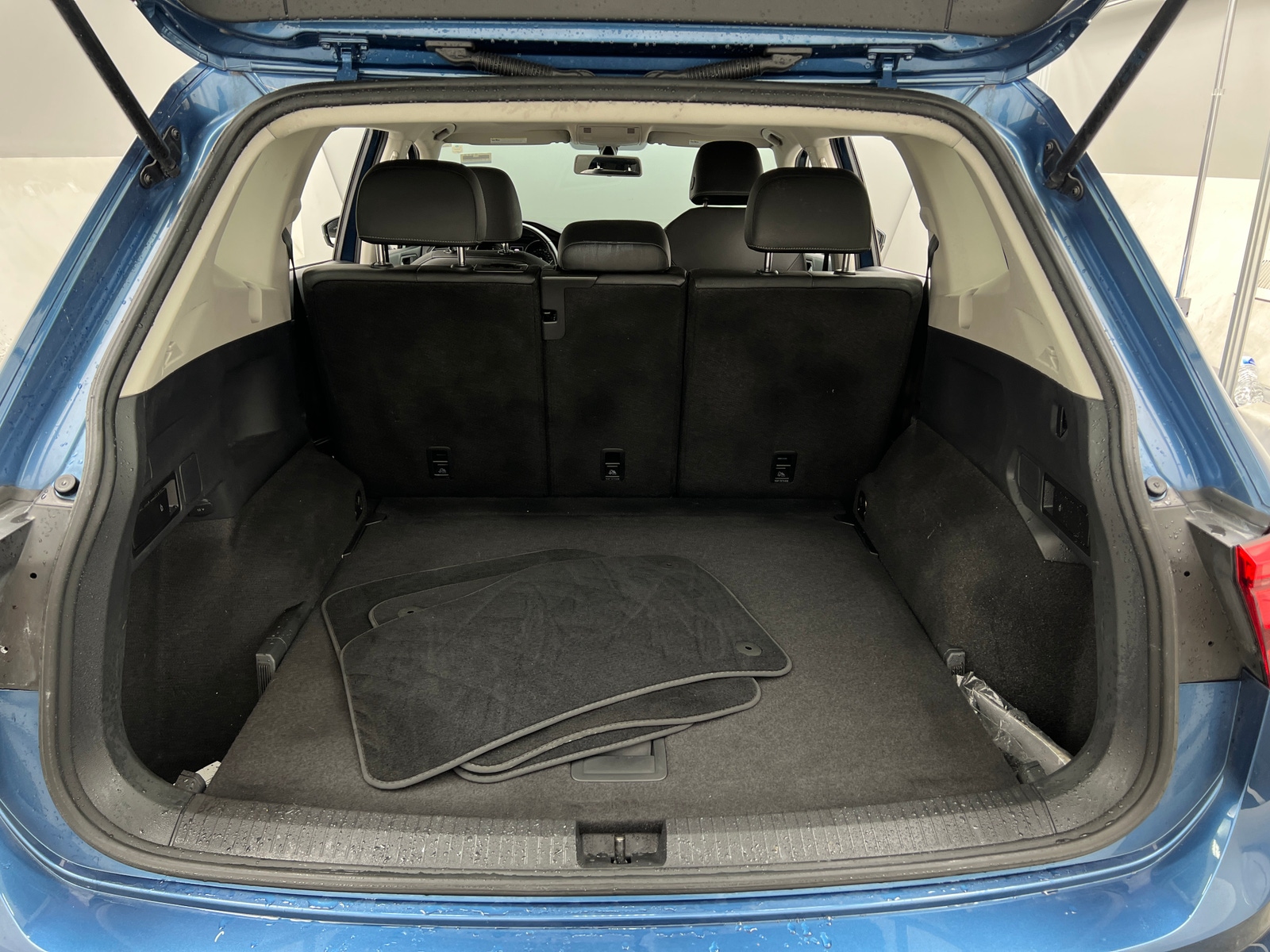 Thumbnail: 2019 Volkswagen Tiguan - 6