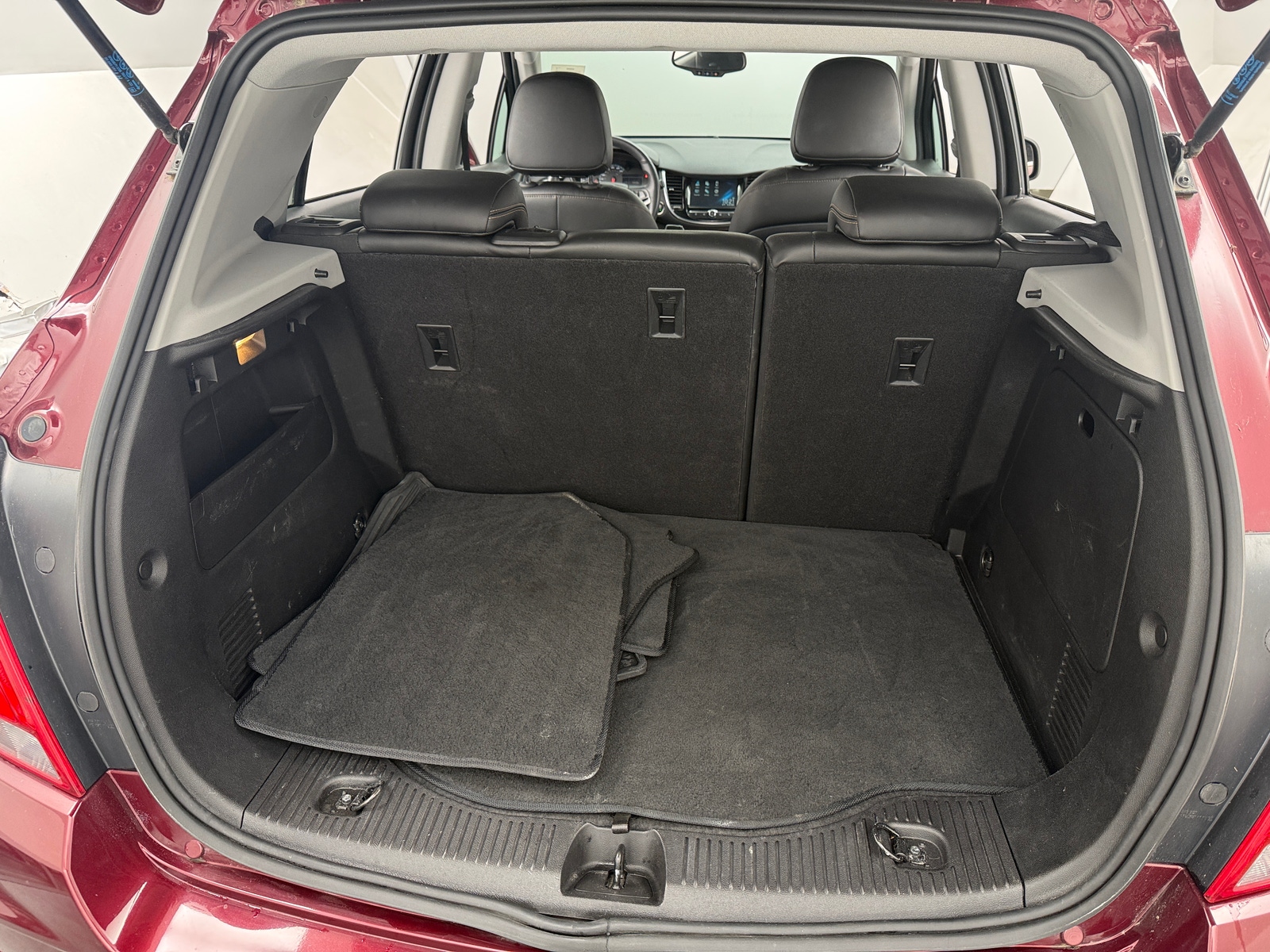 Thumbnail: 2017 Chevrolet Trax - 6